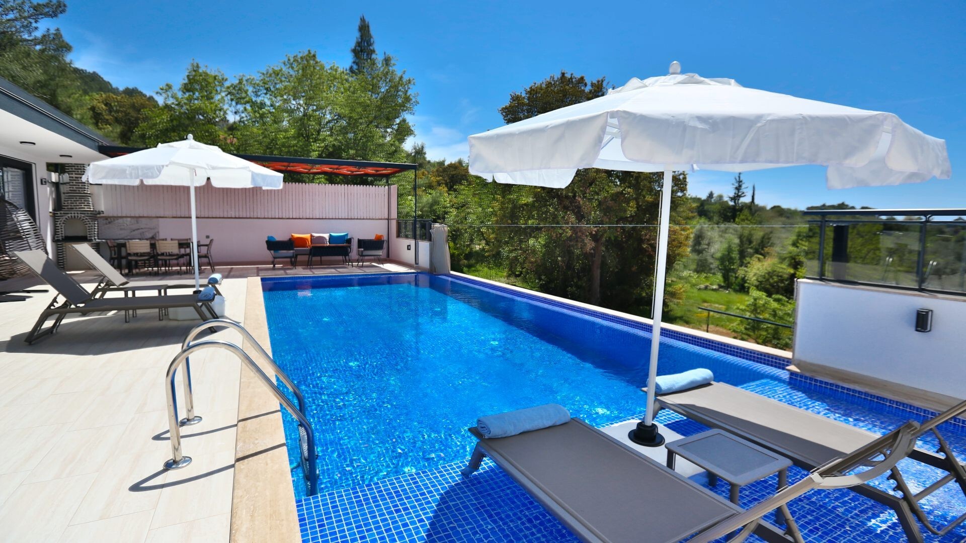 VBK65550 Villa Booking