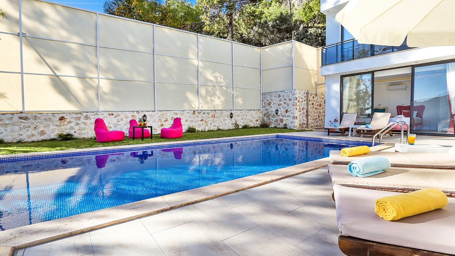 VBK54537 Villa Booking