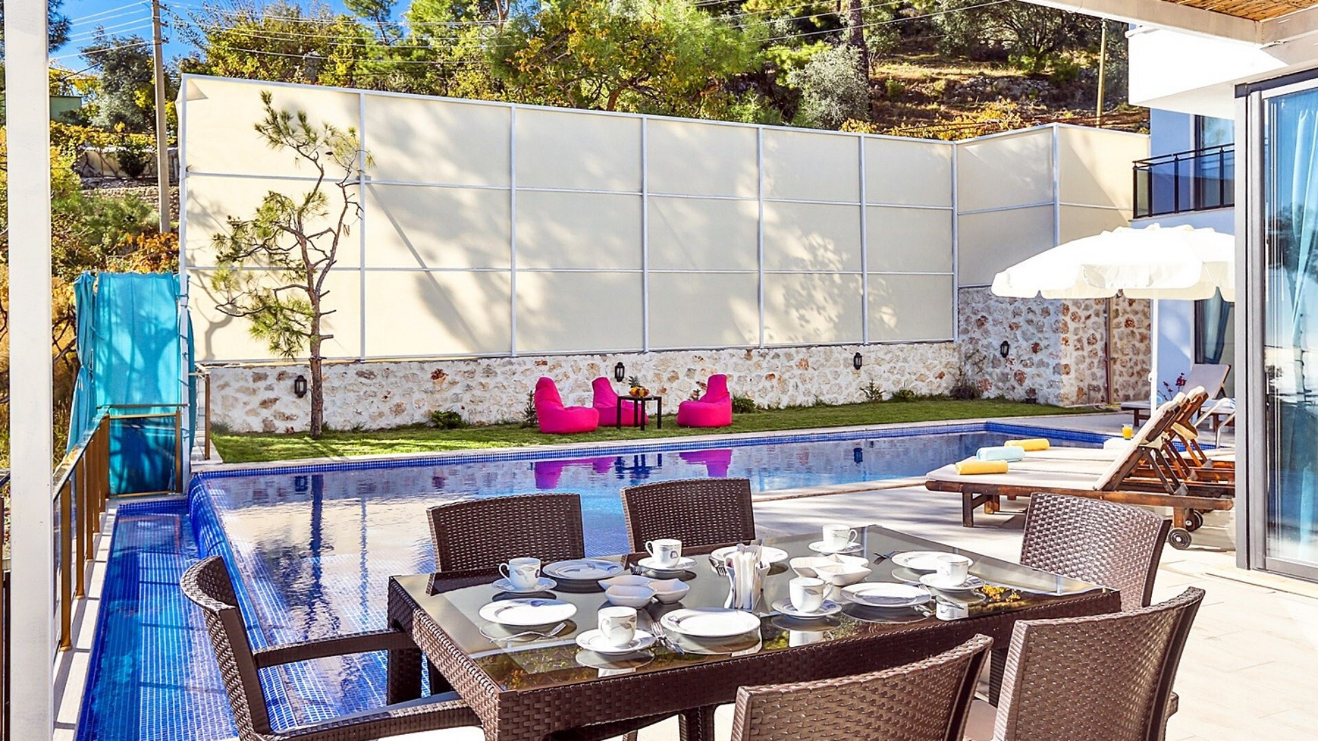 VBK54537 Villa Booking