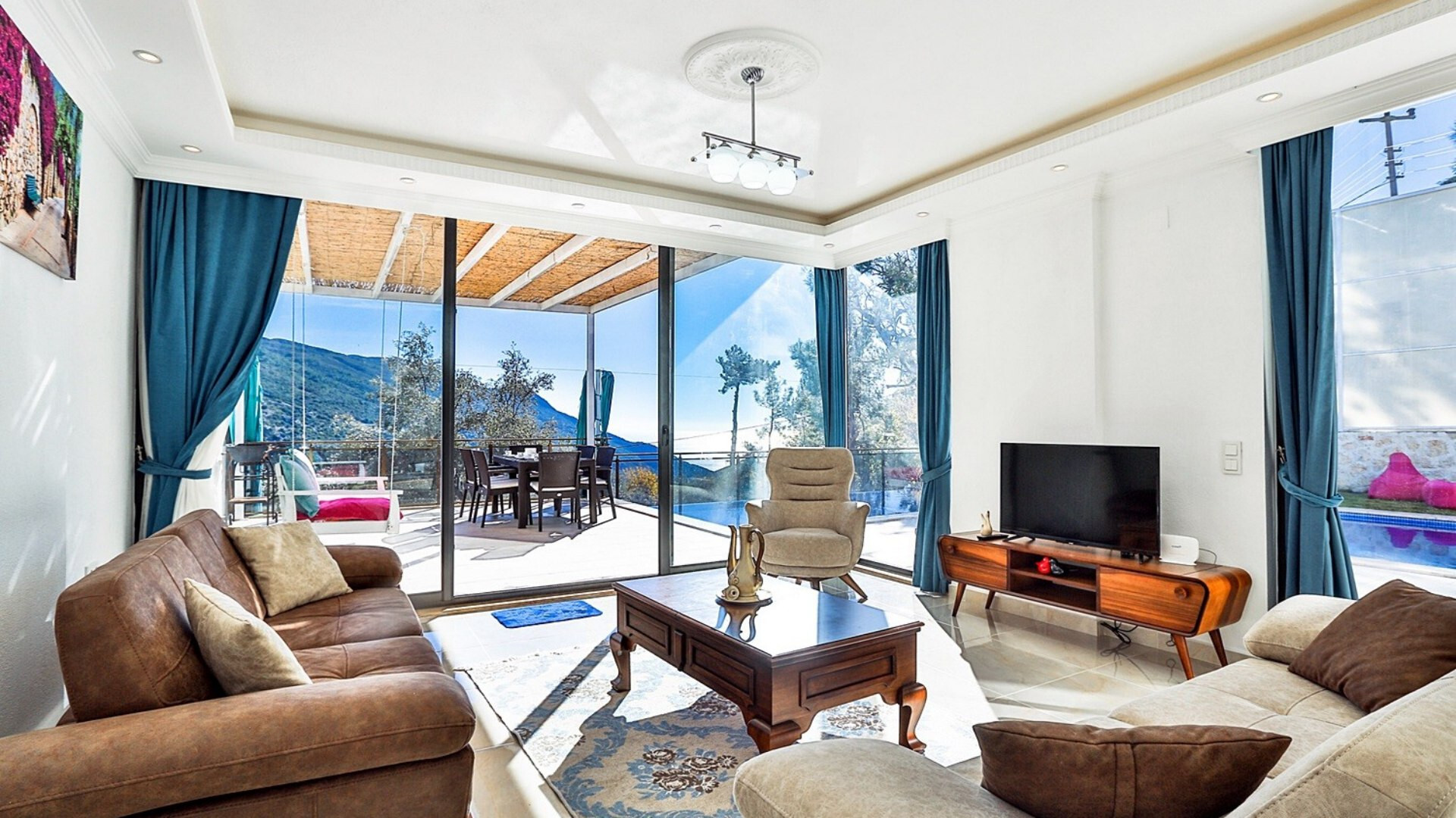 VBK54537 Villa Booking