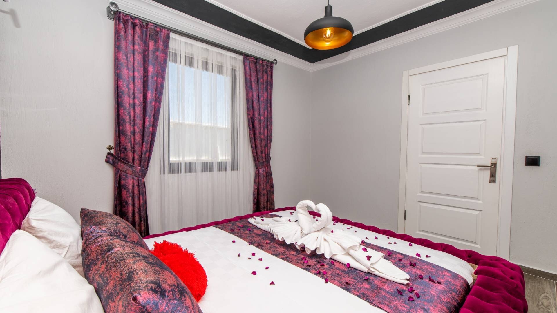 VBK20109 Villa Booking