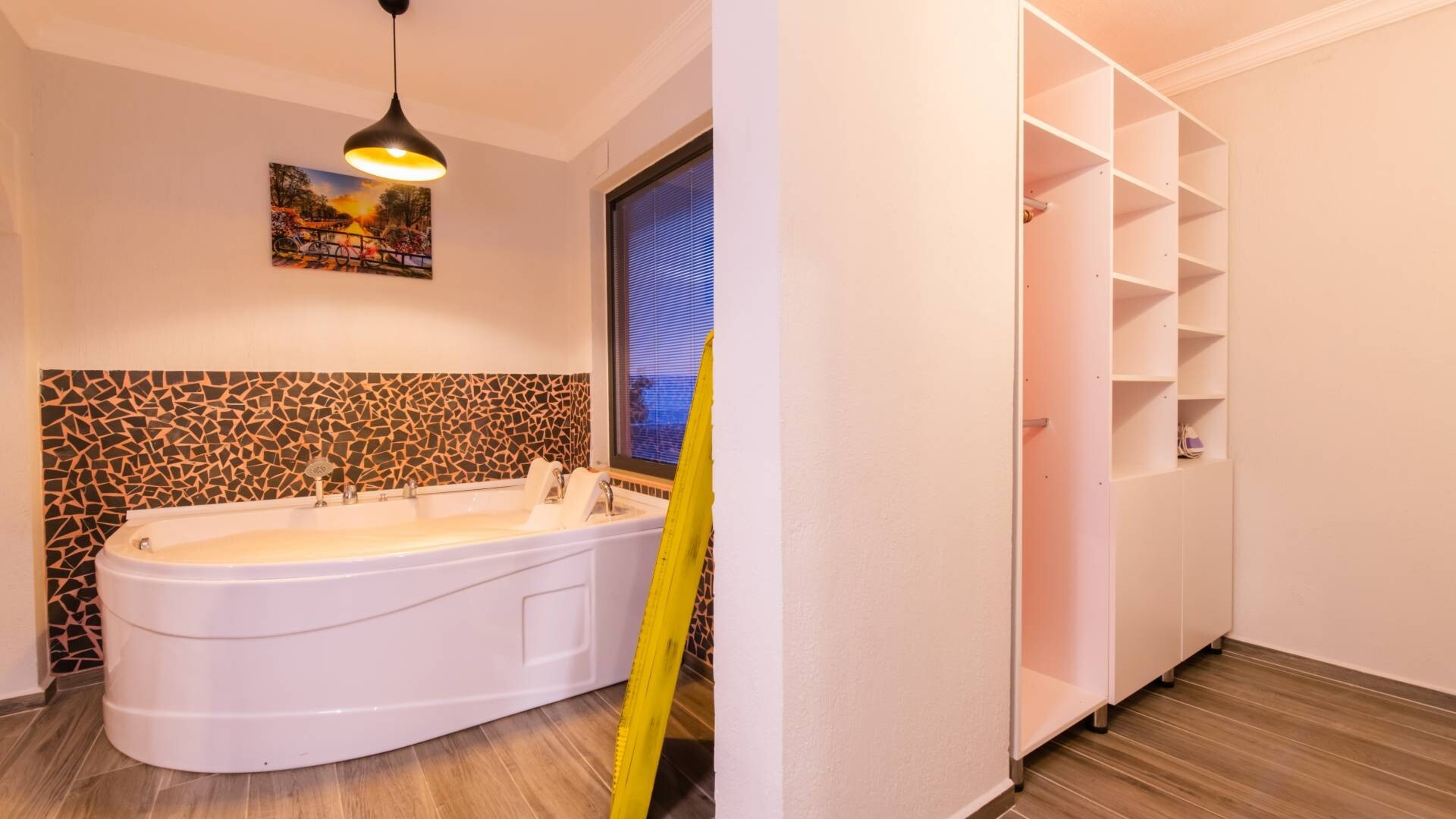 VBK20109 Villa Booking