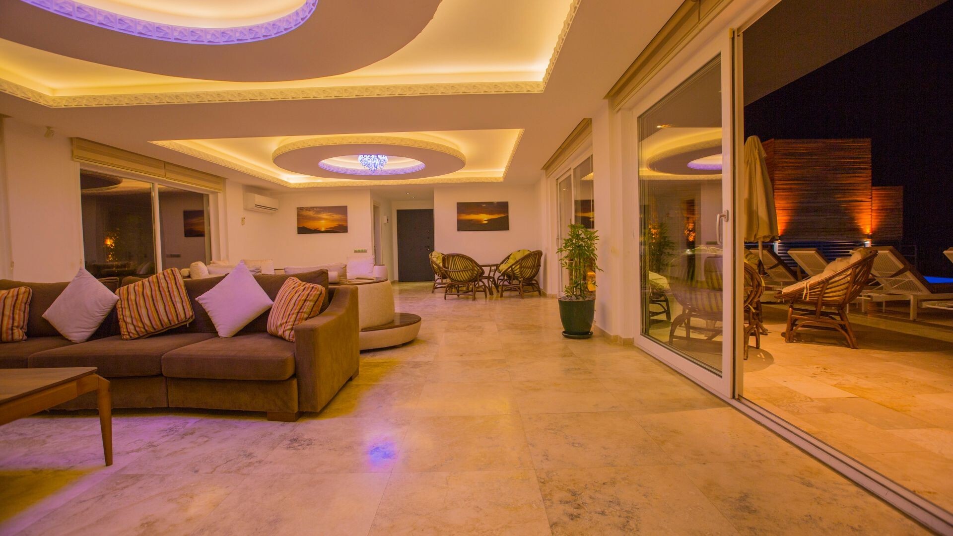 VBK13534 Villa Booking