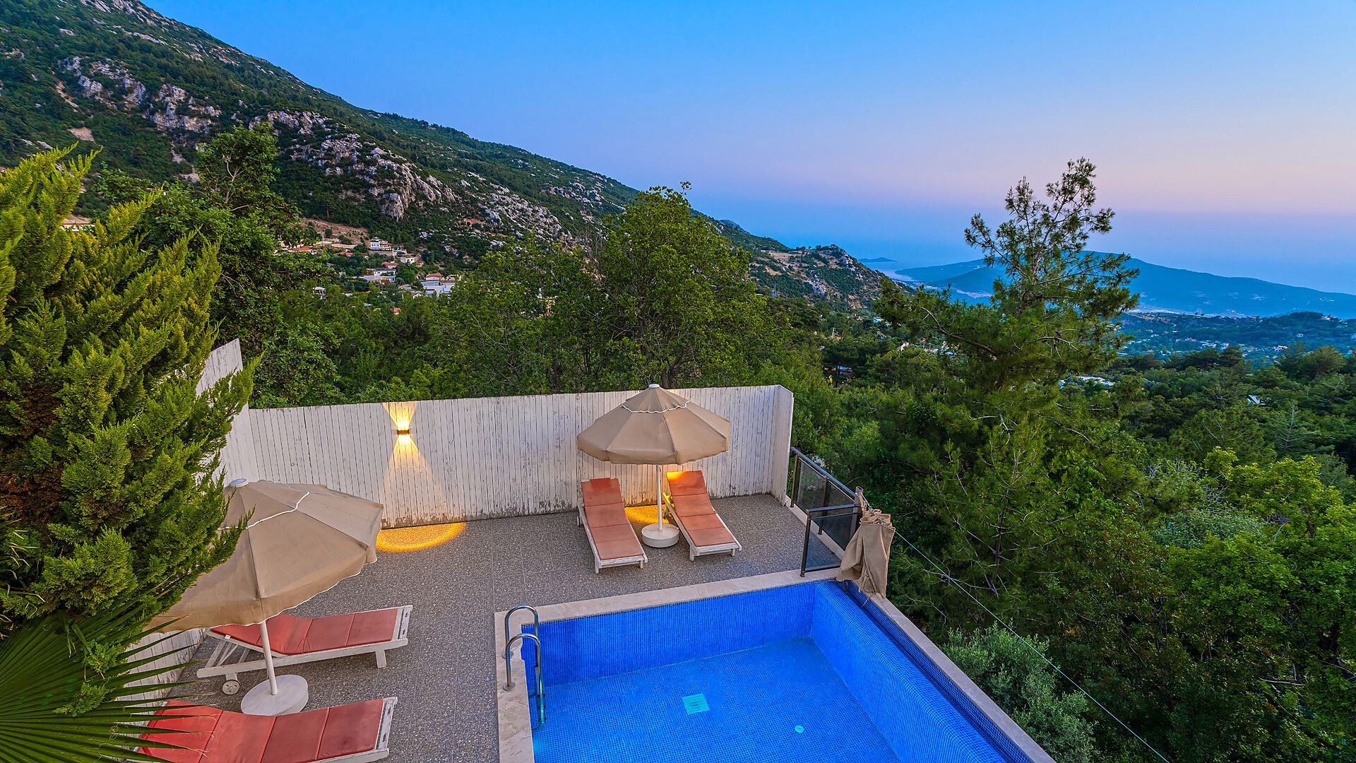 VBK31990 Villa Booking
