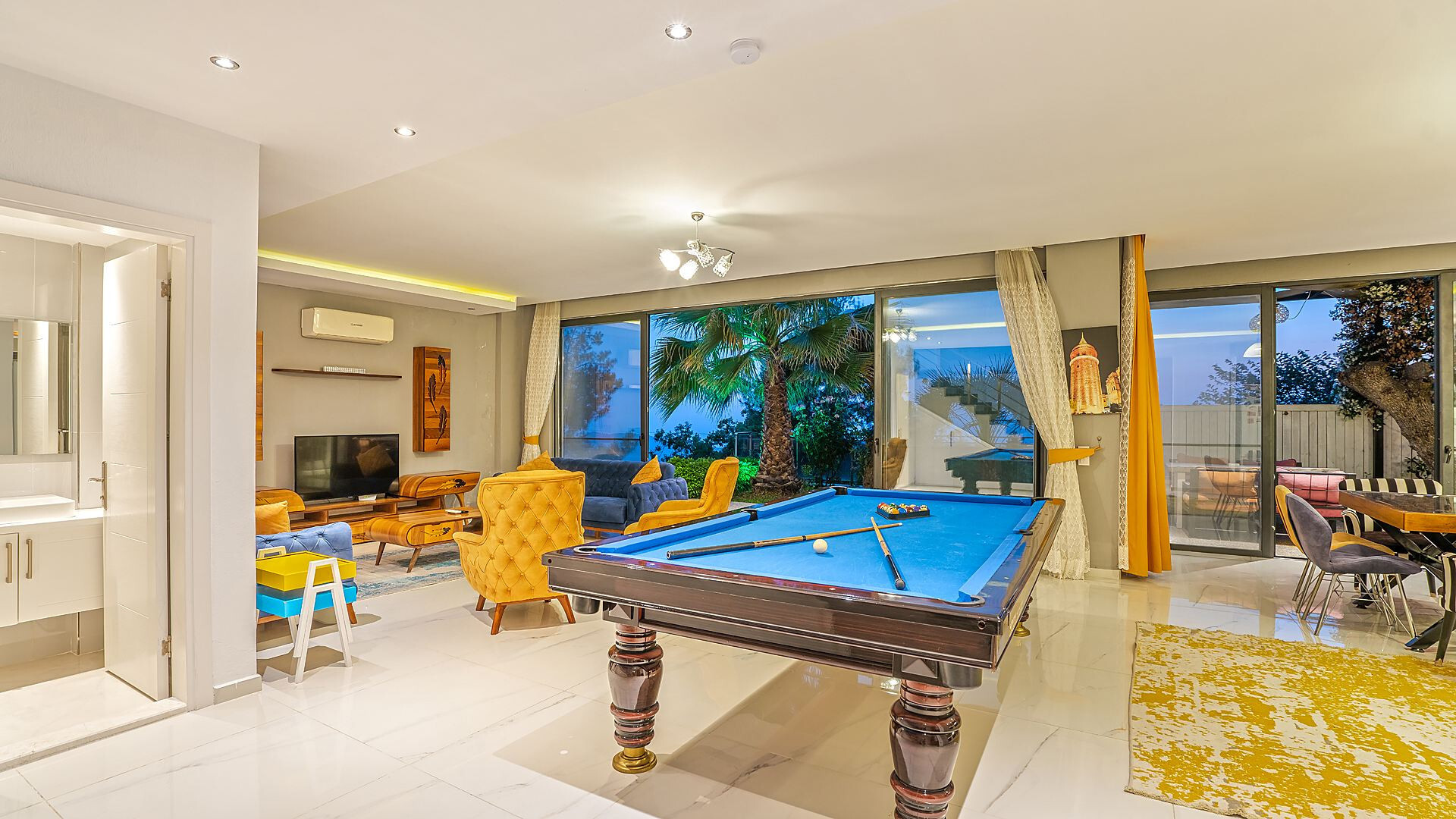 VBK31990 Villa Booking