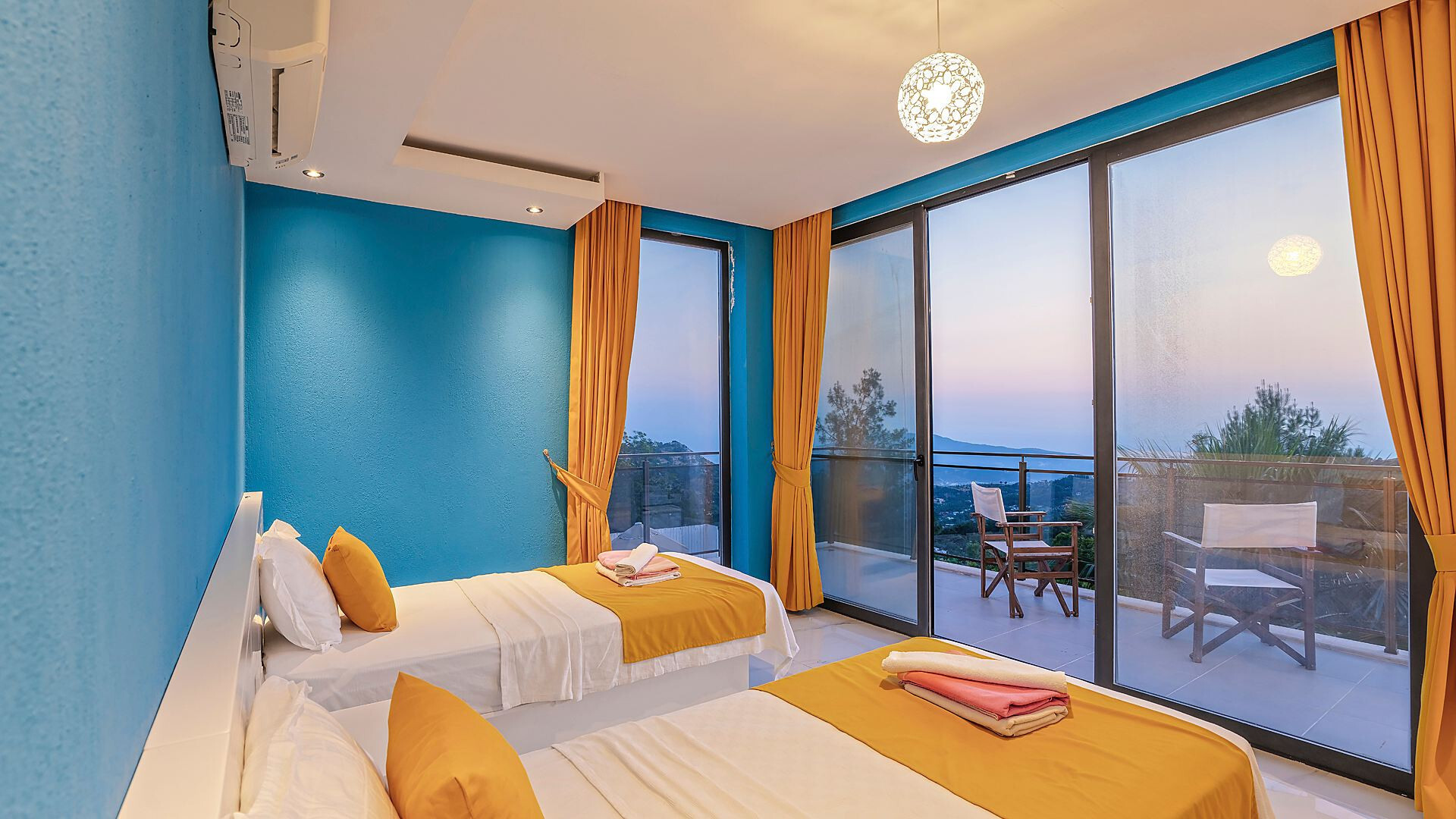 VBK31990 Villa Booking