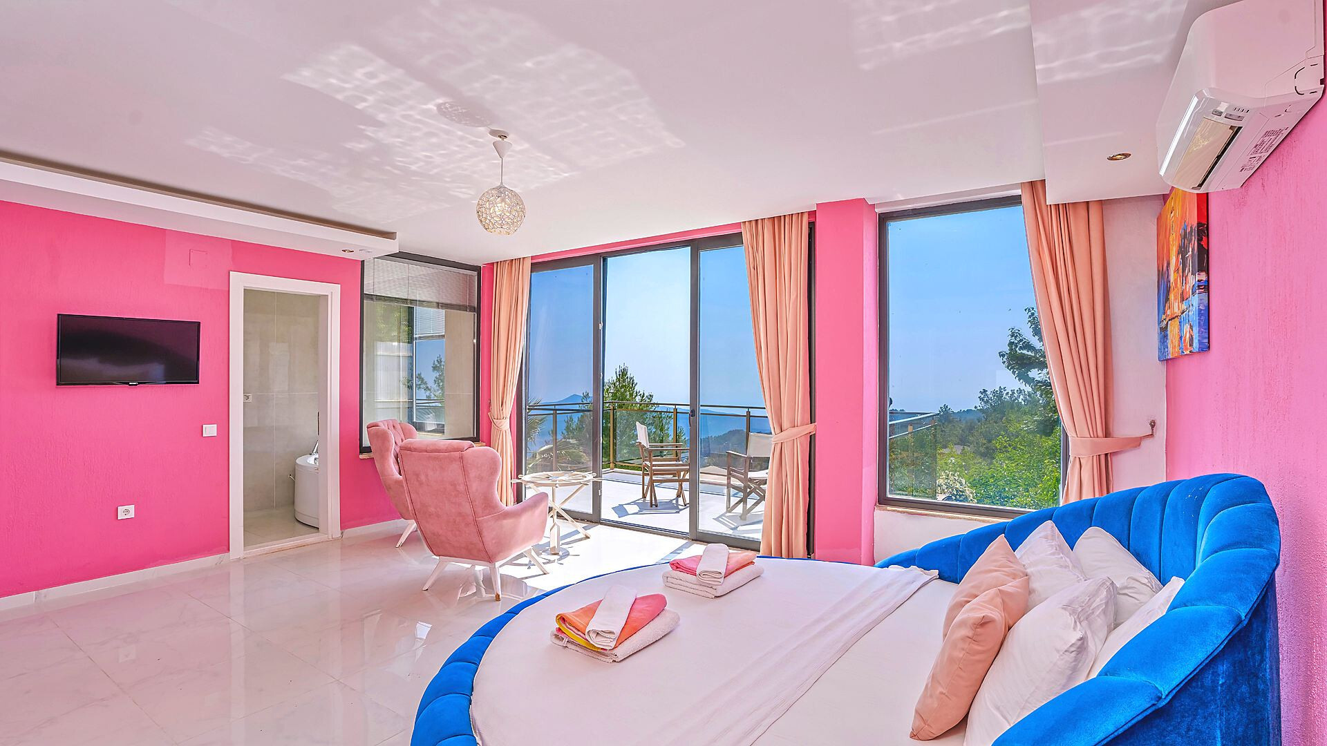 VBK31990 Villa Booking