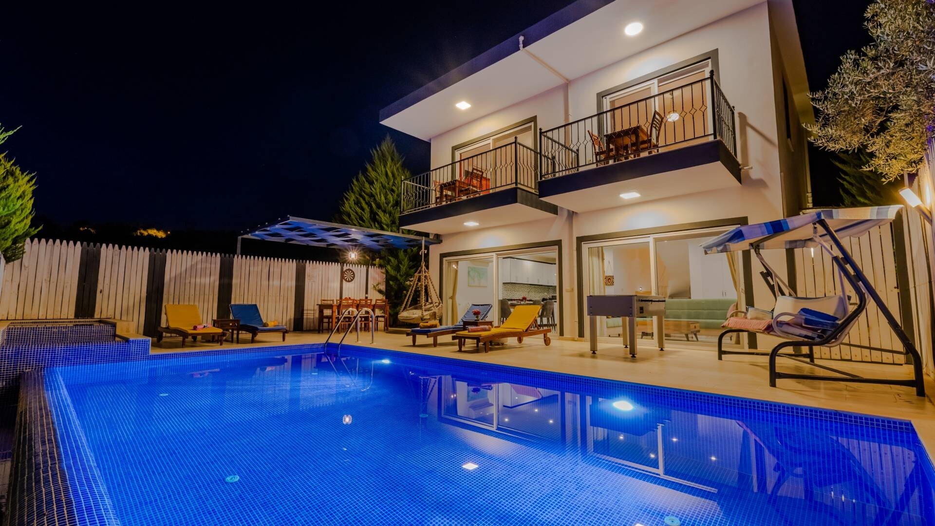 VBK71396 Villa Booking