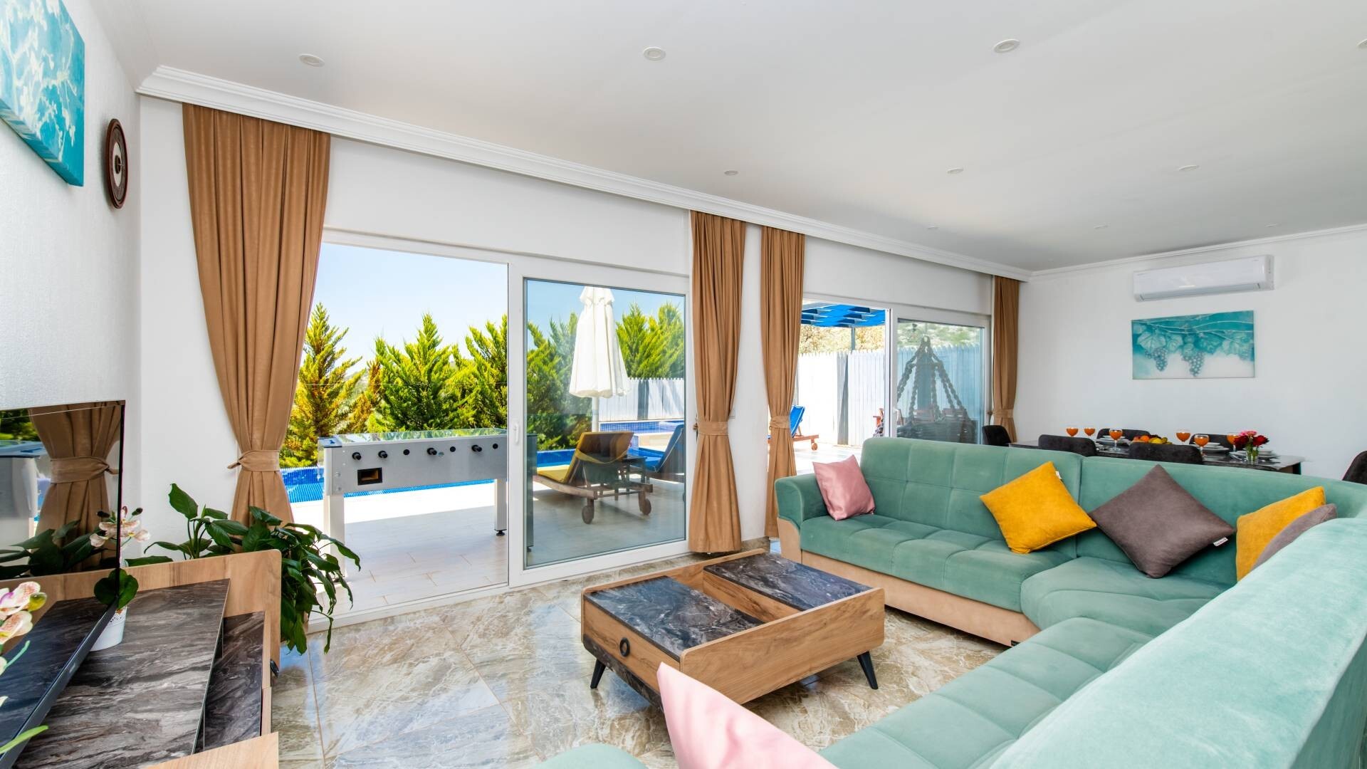 VBK71396 Villa Booking