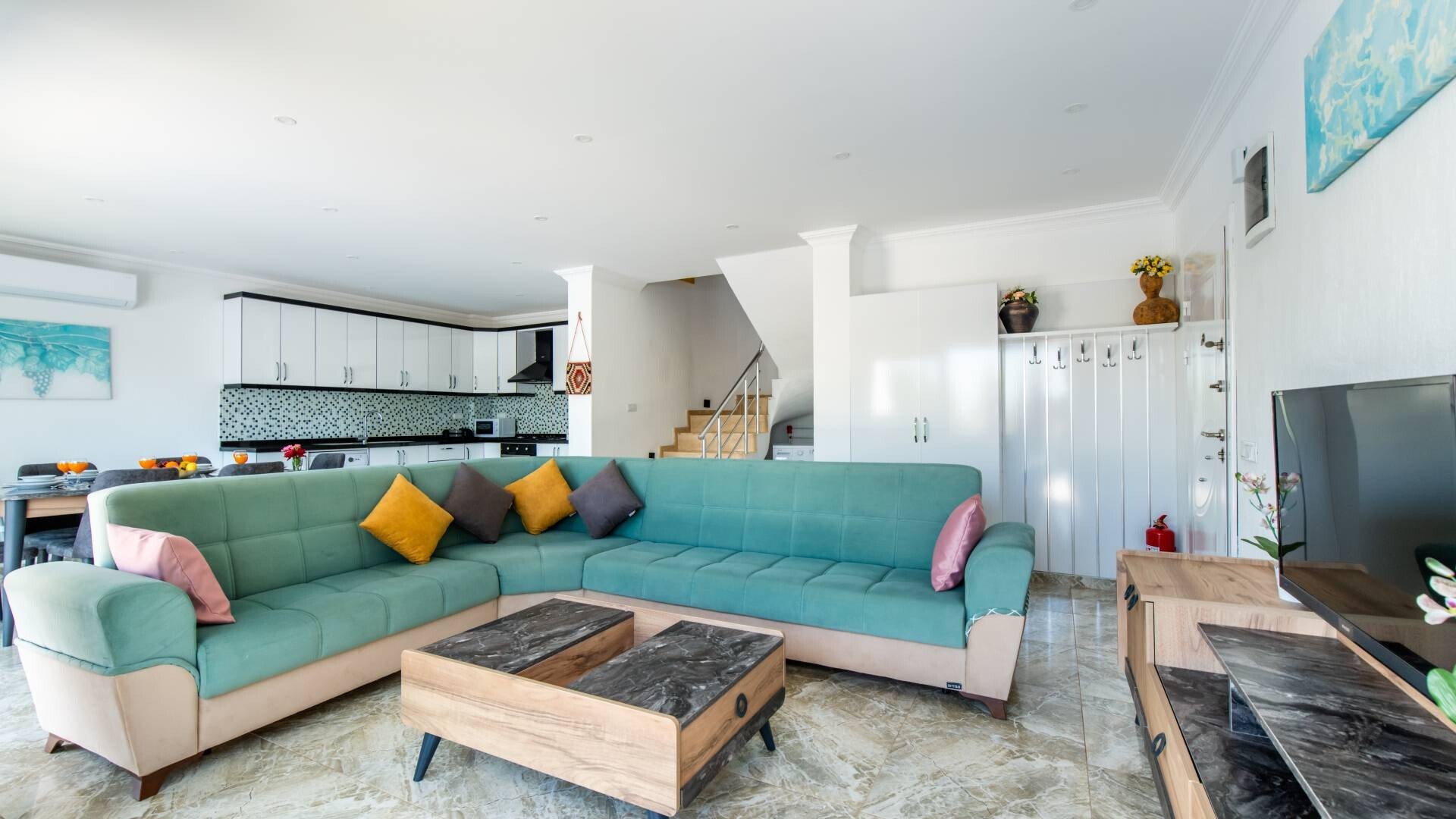 VBK71396 Villa Booking