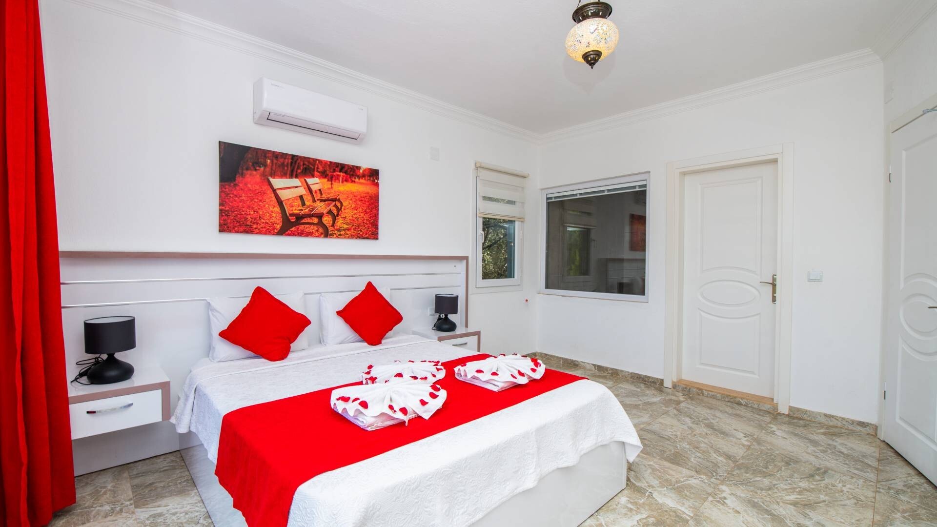 VBK71396 Villa Booking