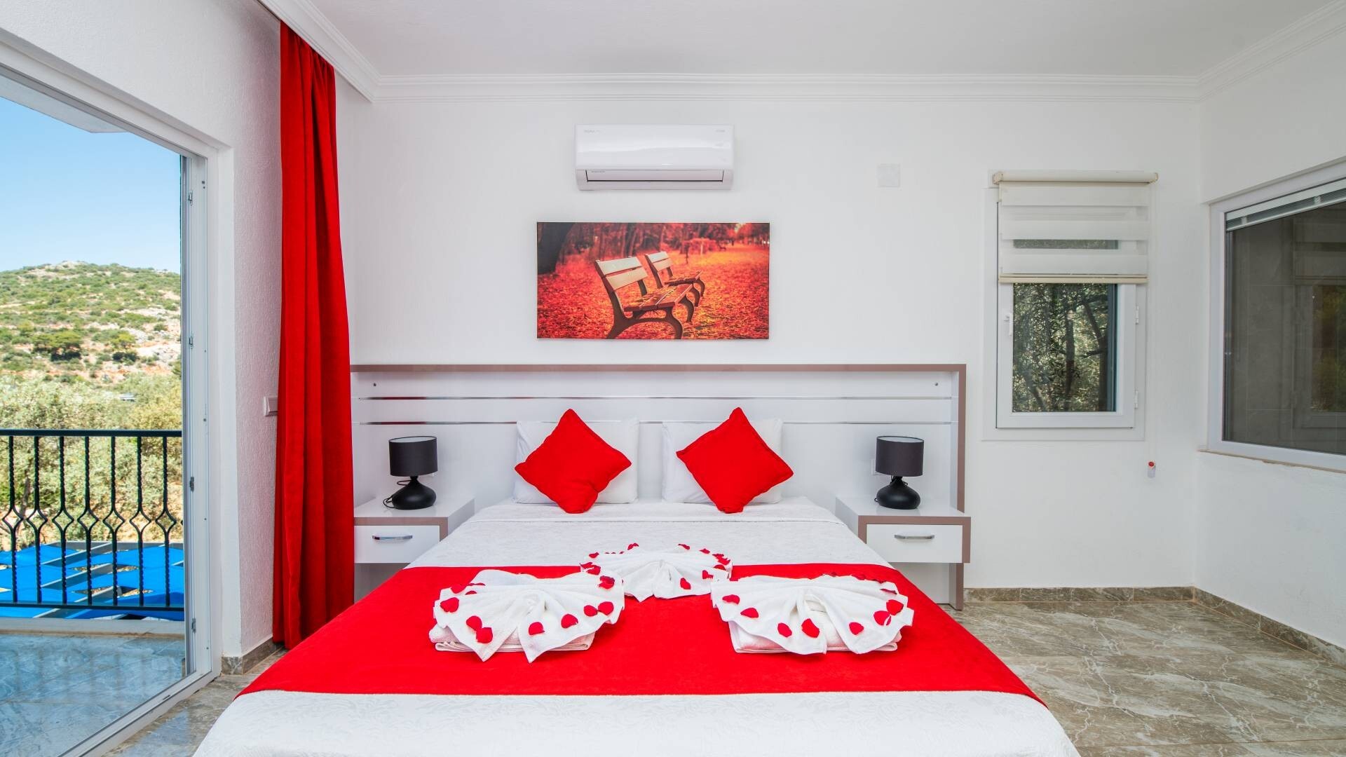 VBK71396 Villa Booking