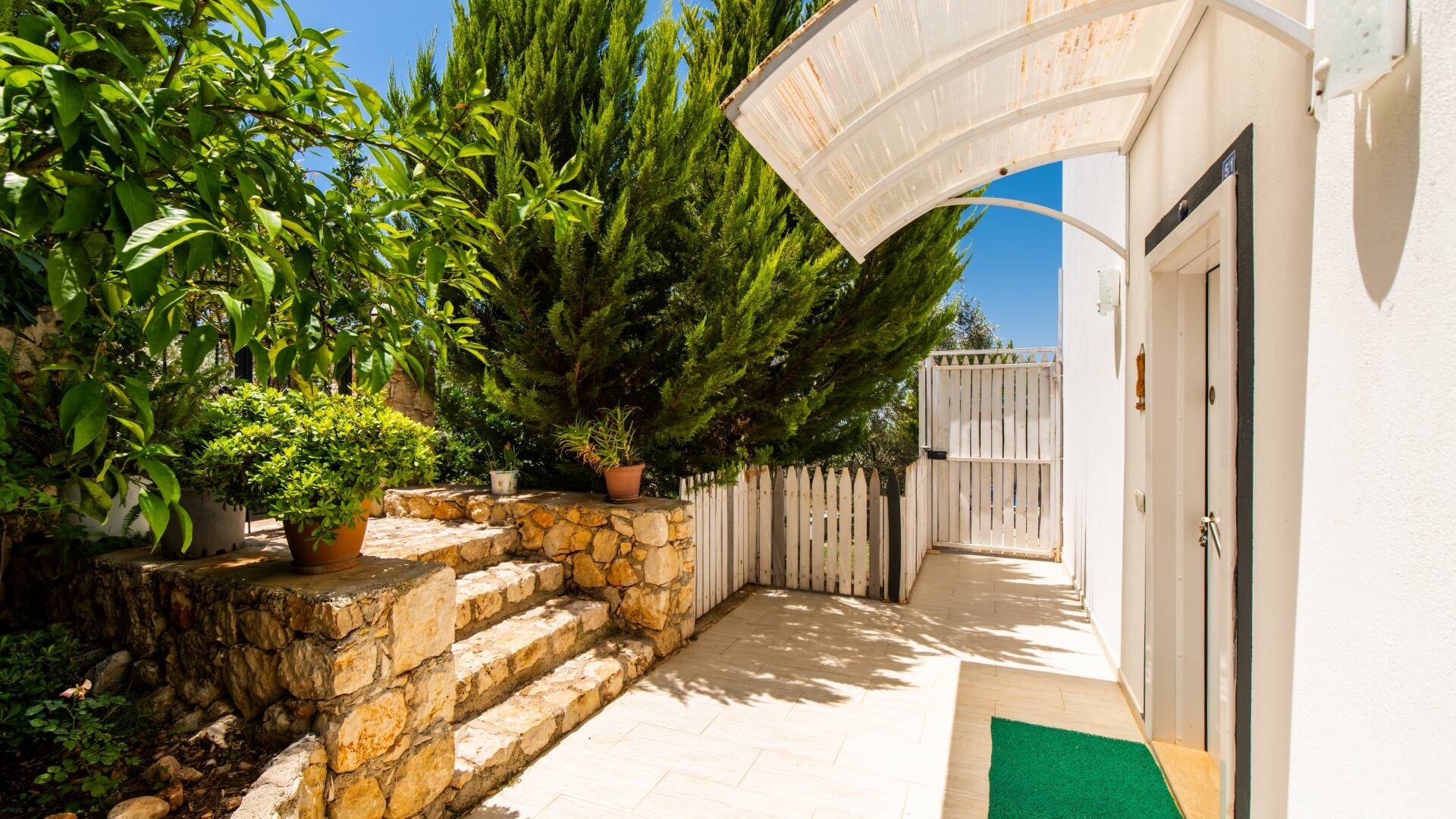 VBK71396 Villa Booking