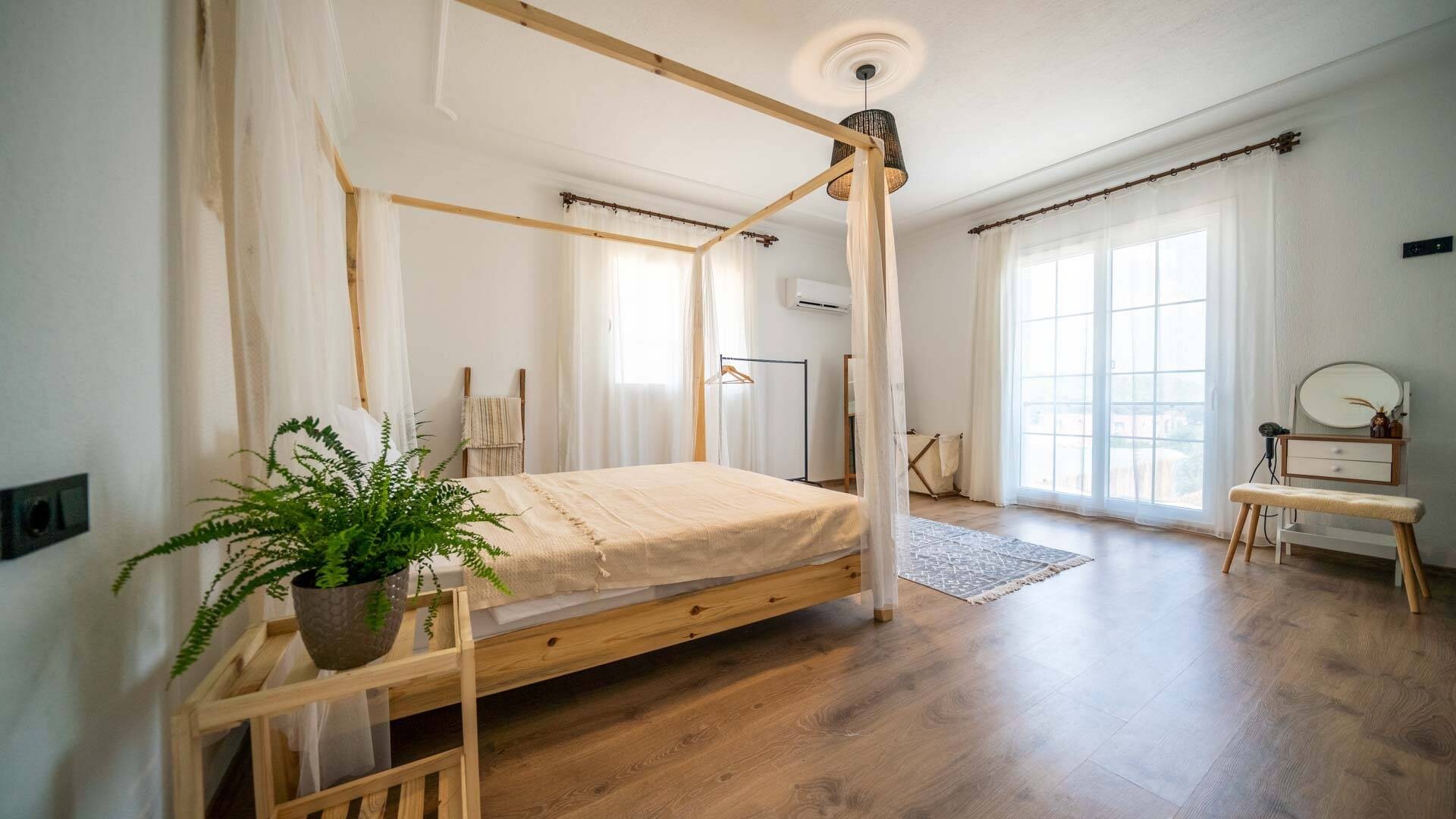 VBK98328 Villa Booking