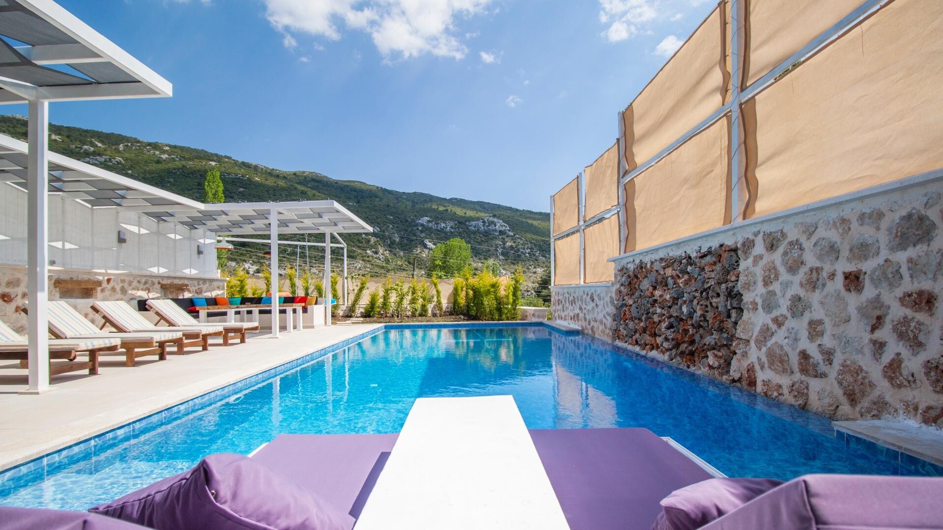 VBK60459 Villa Booking