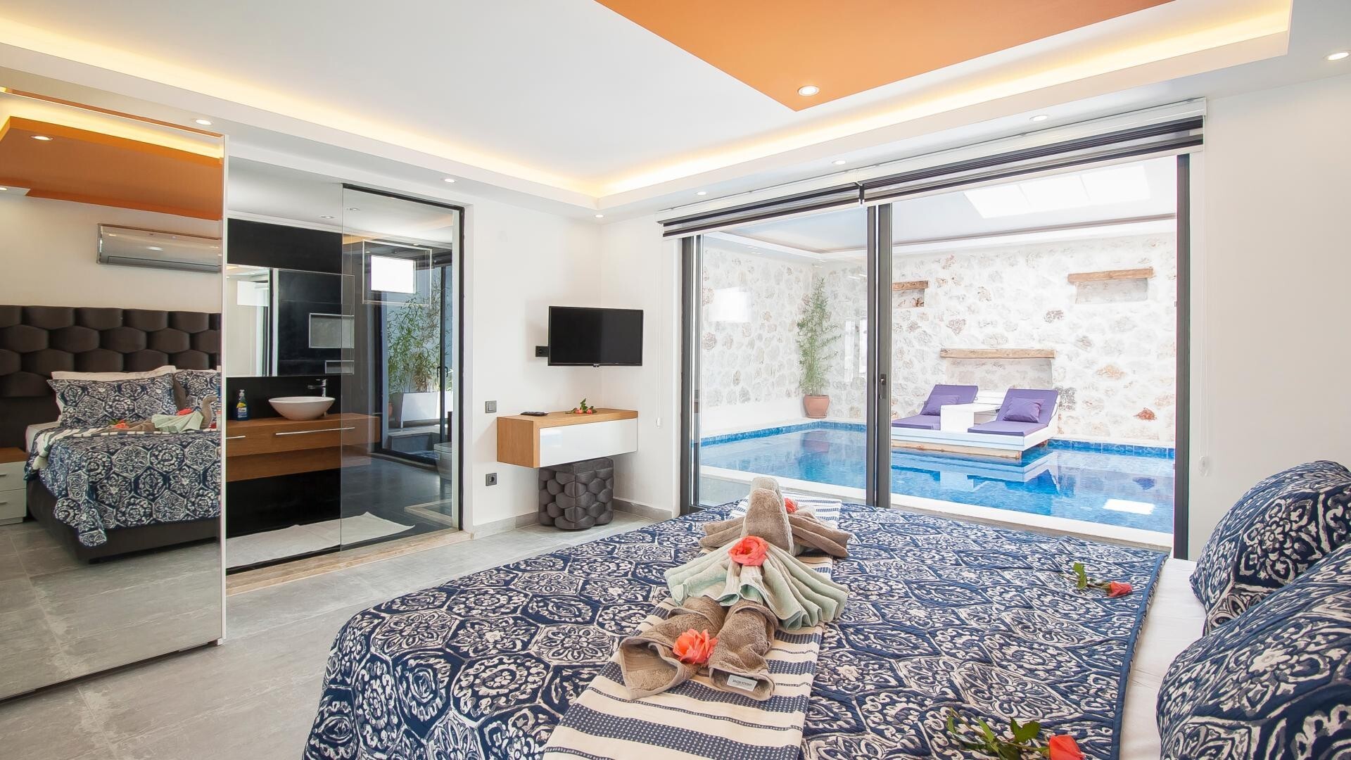 VBK60459 Villa Booking