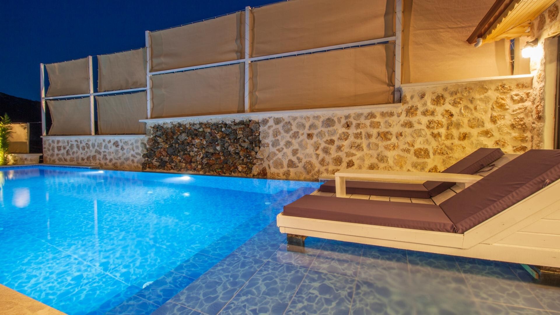 VBK60459 Villa Booking