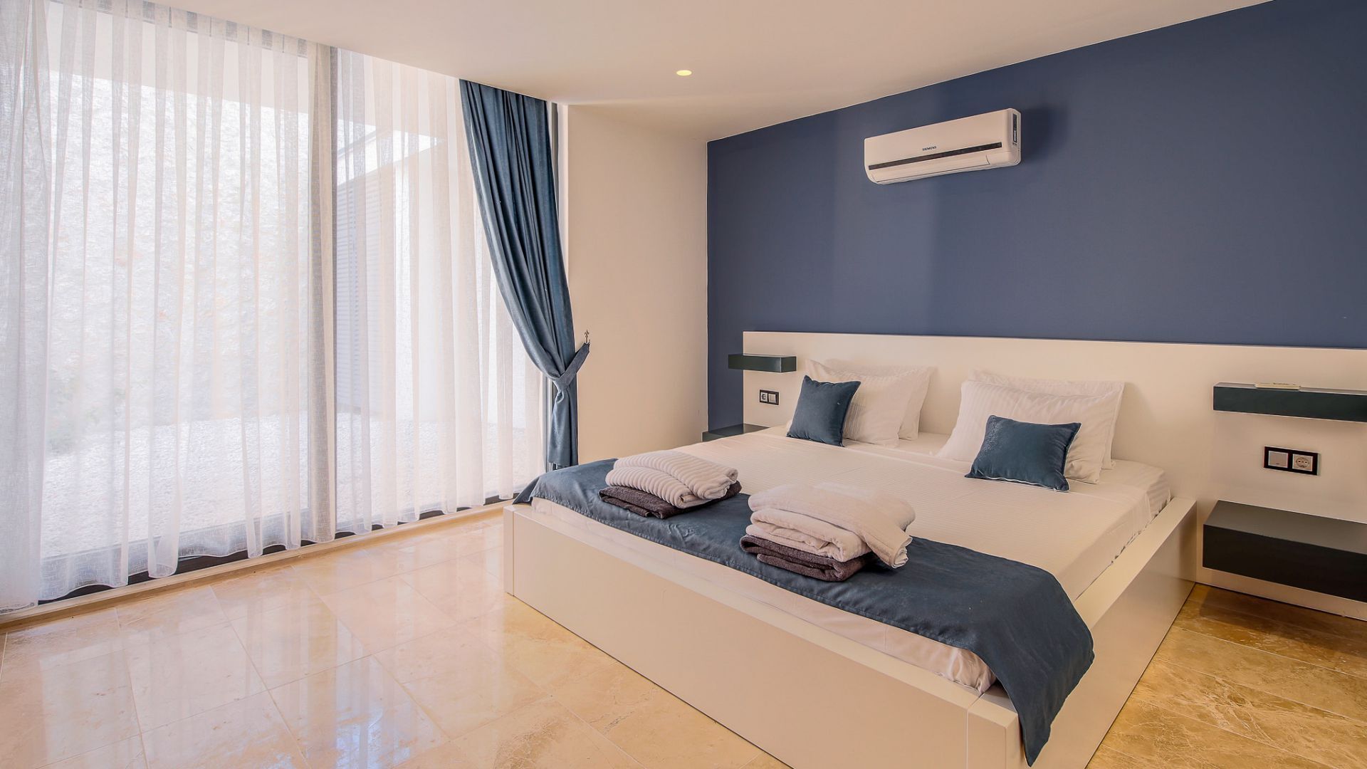 VBK35427 Villa Booking