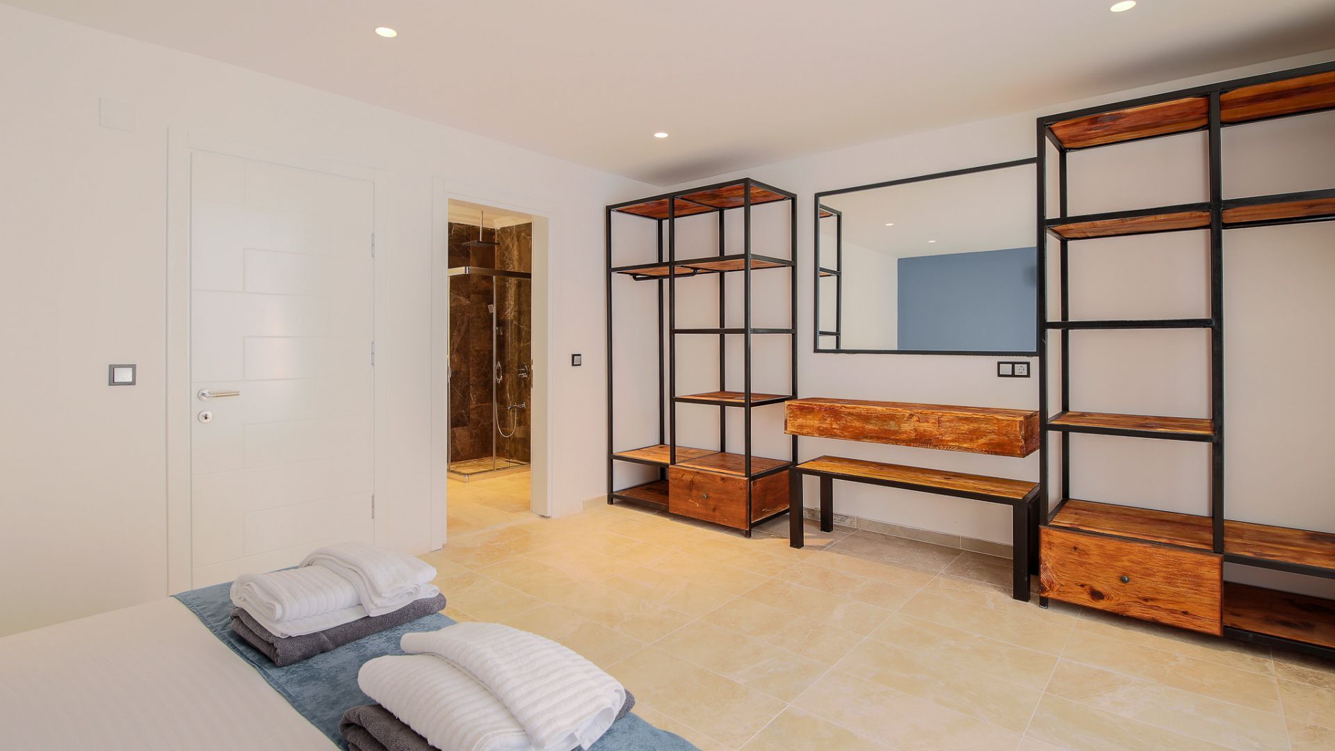 VBK35427 Villa Booking