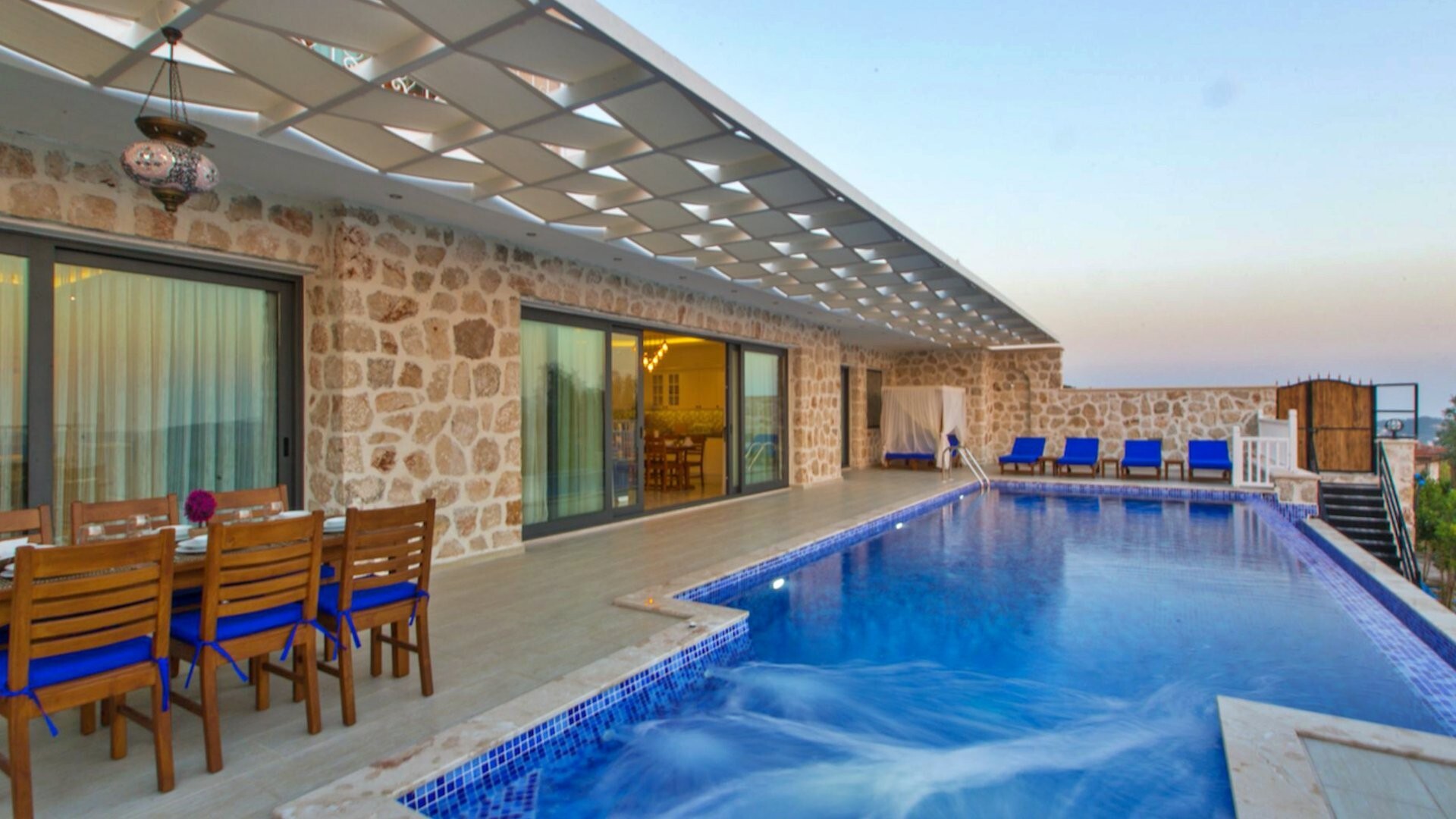 VBK48186 Villa Booking