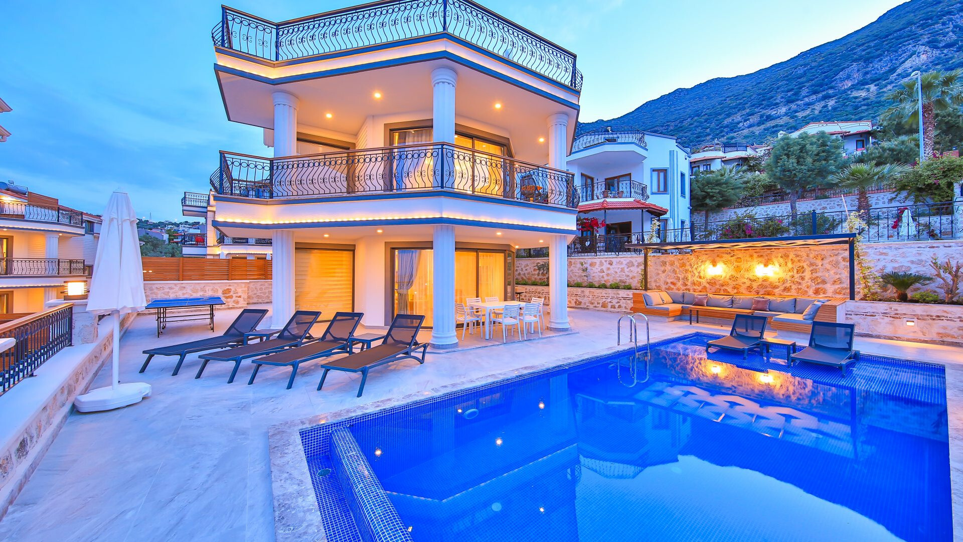 VBK67388 Villa Booking