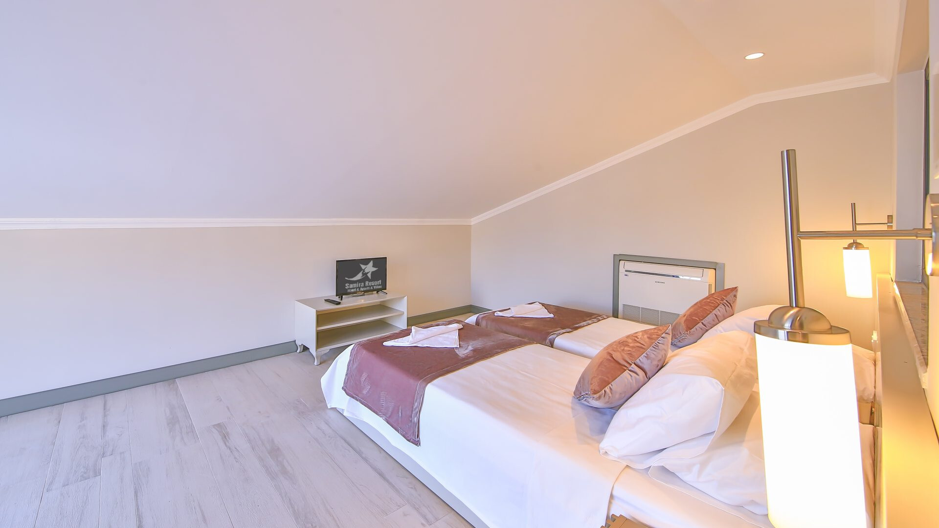 VBK67388 Villa Booking