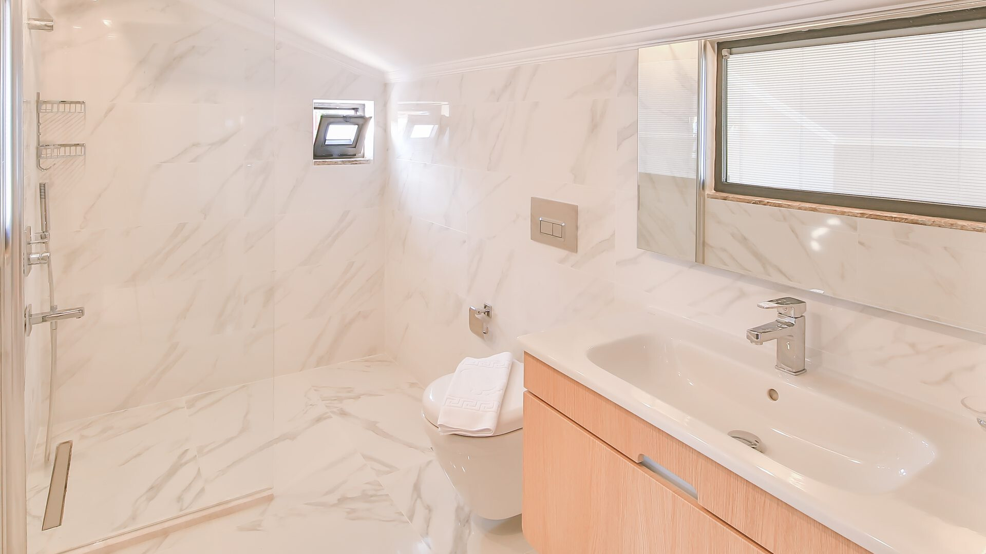 VBK67388 Villa Booking