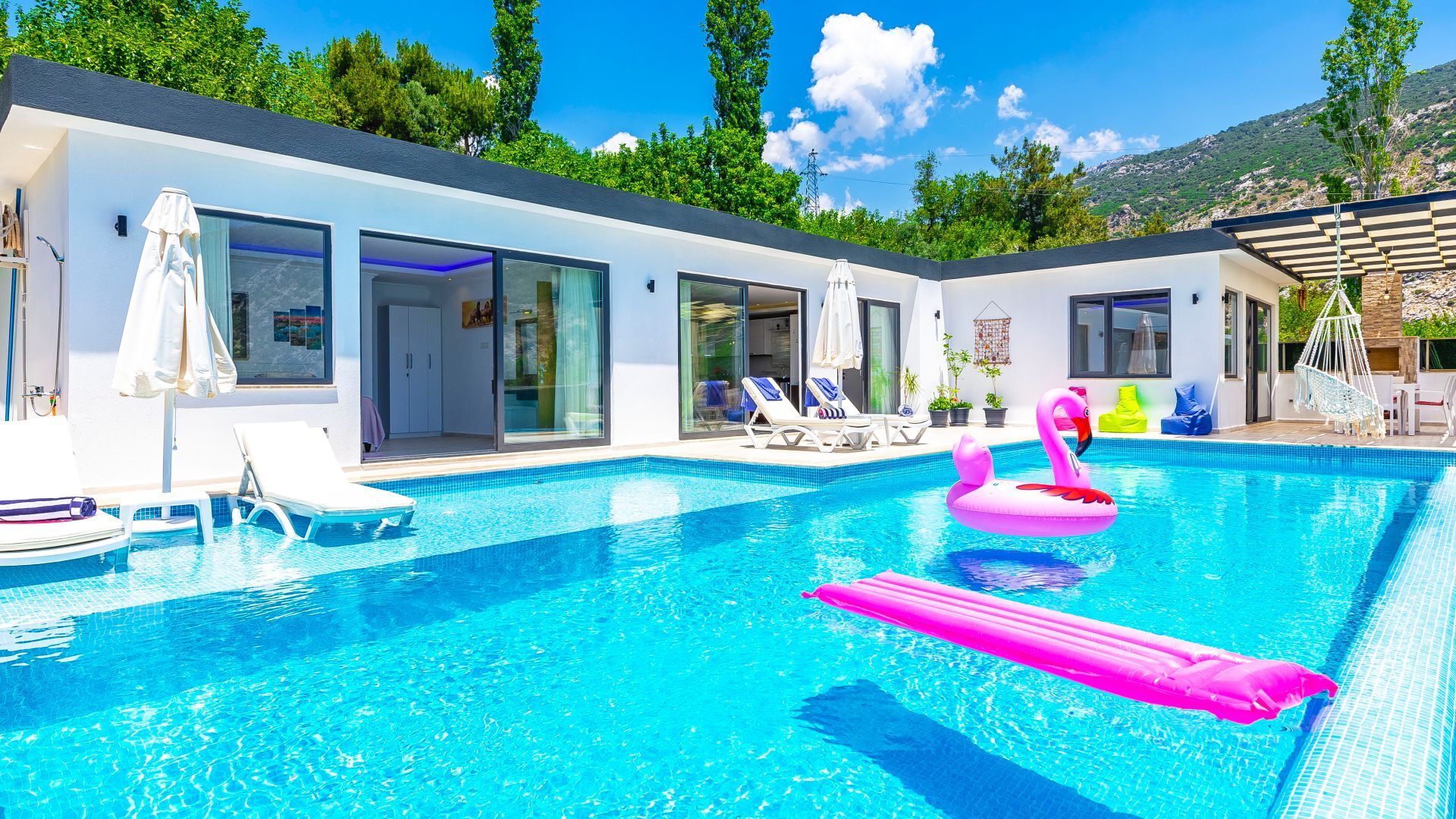 VBK53462 Villa Booking