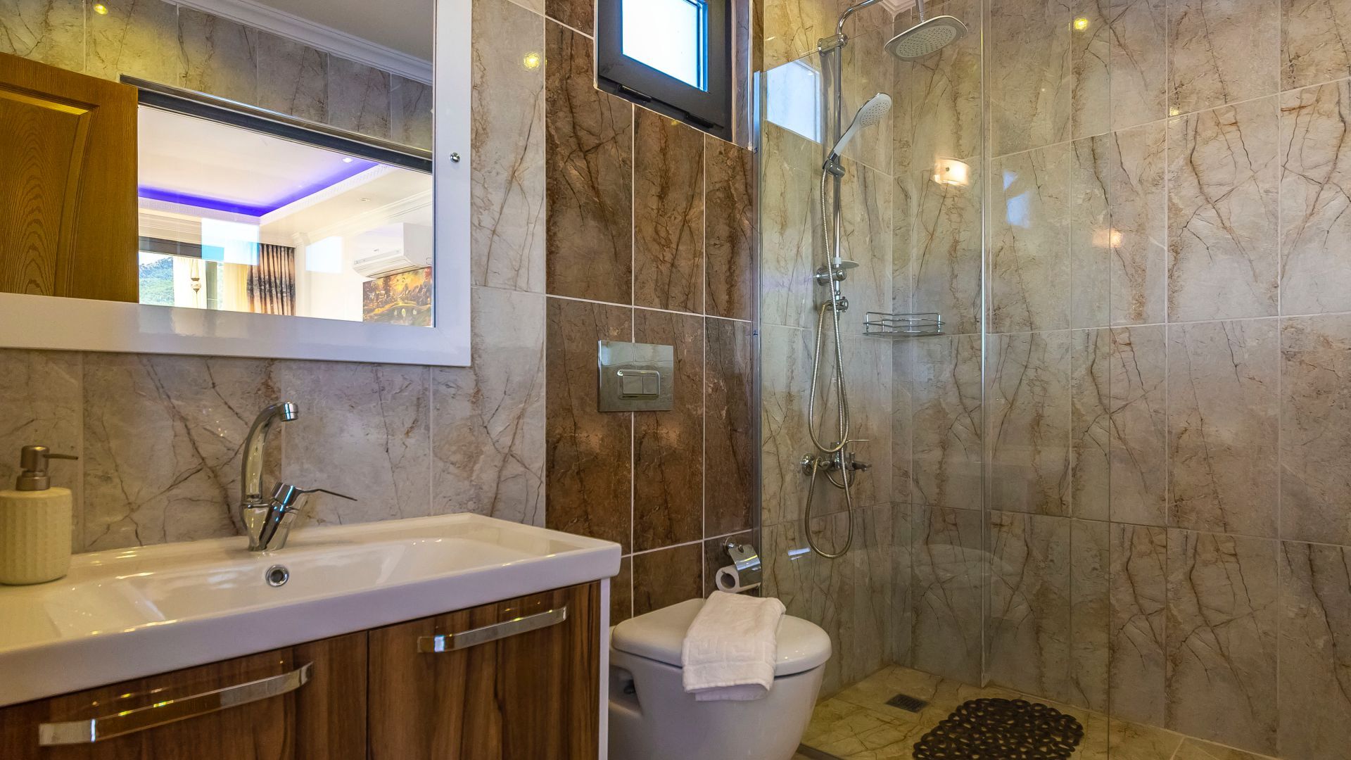 VBK53462 Villa Booking