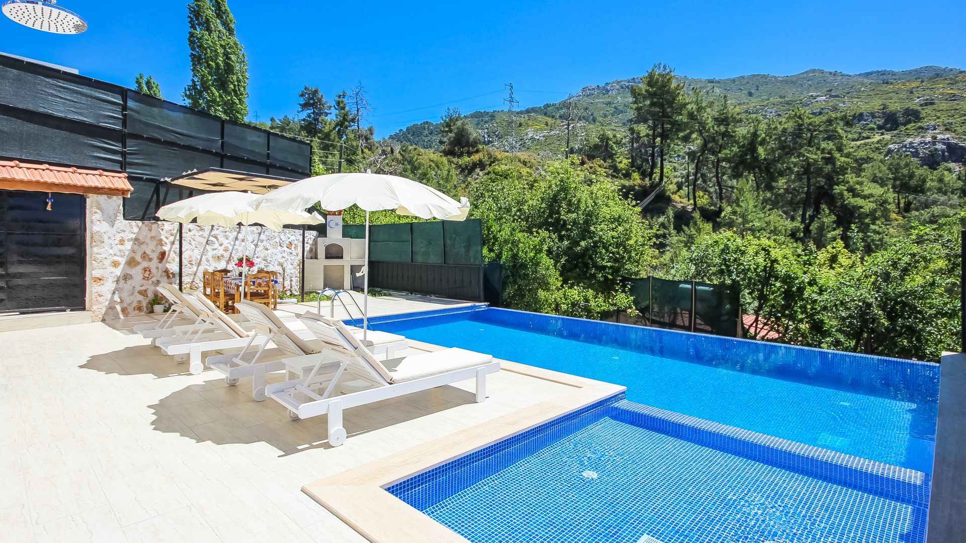 VBK22033 Villa Booking