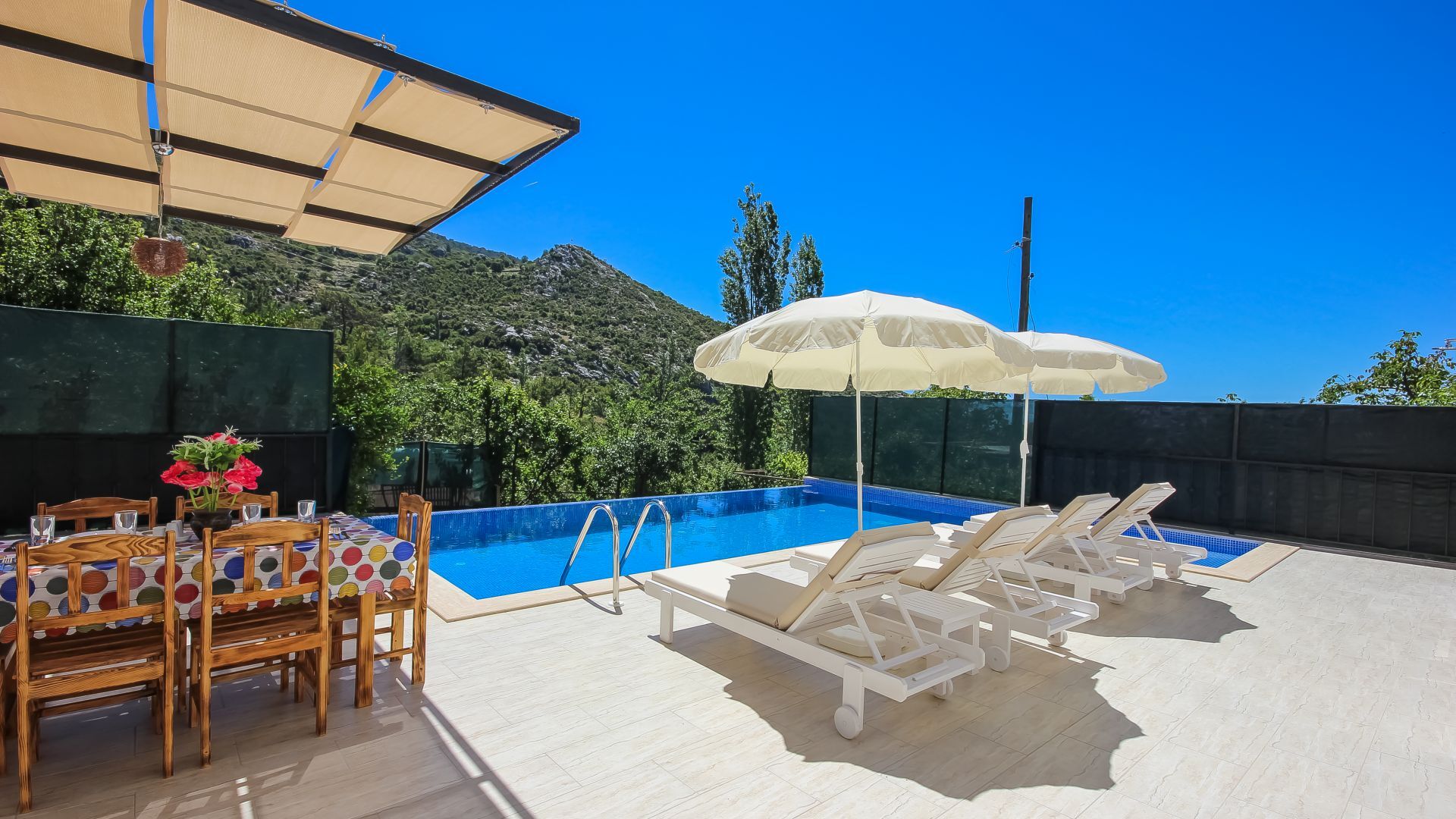 VBK22033 Villa Booking