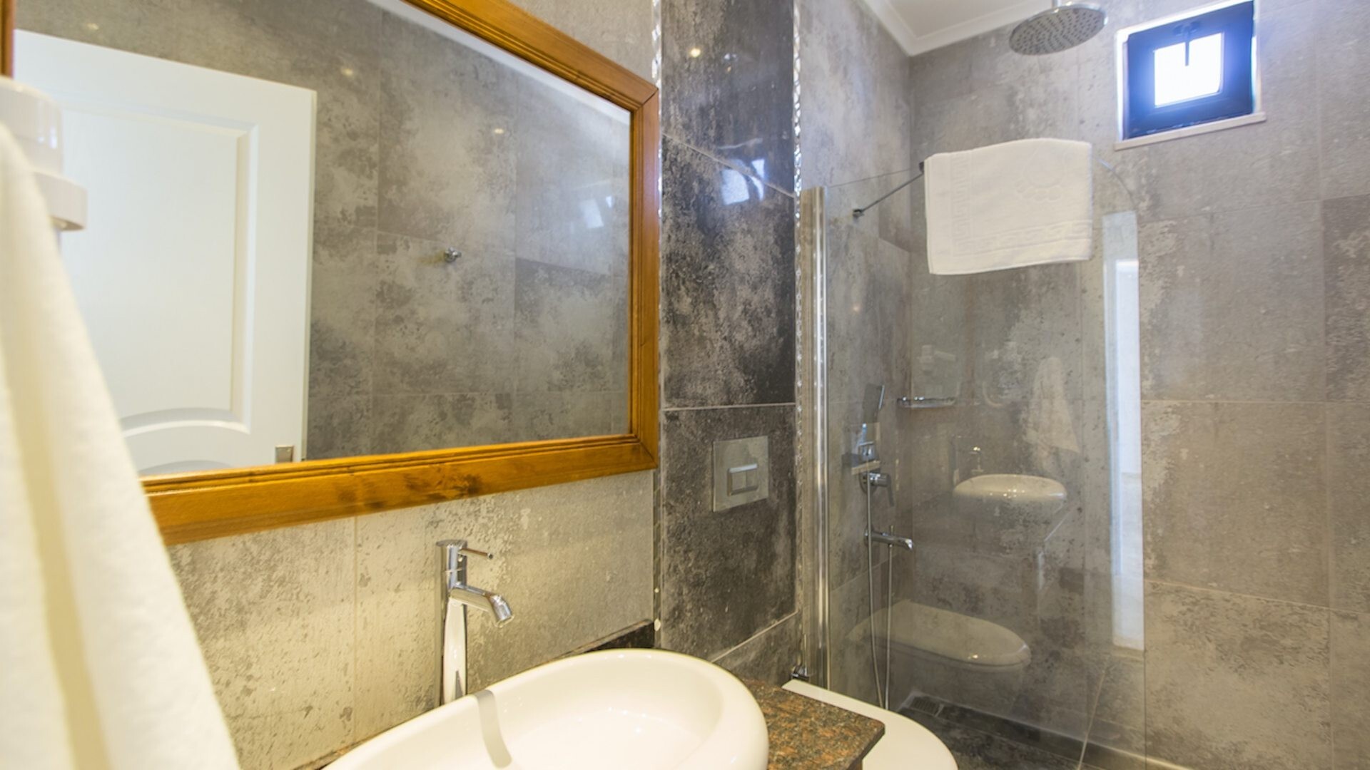 VBK61330 Villa Booking