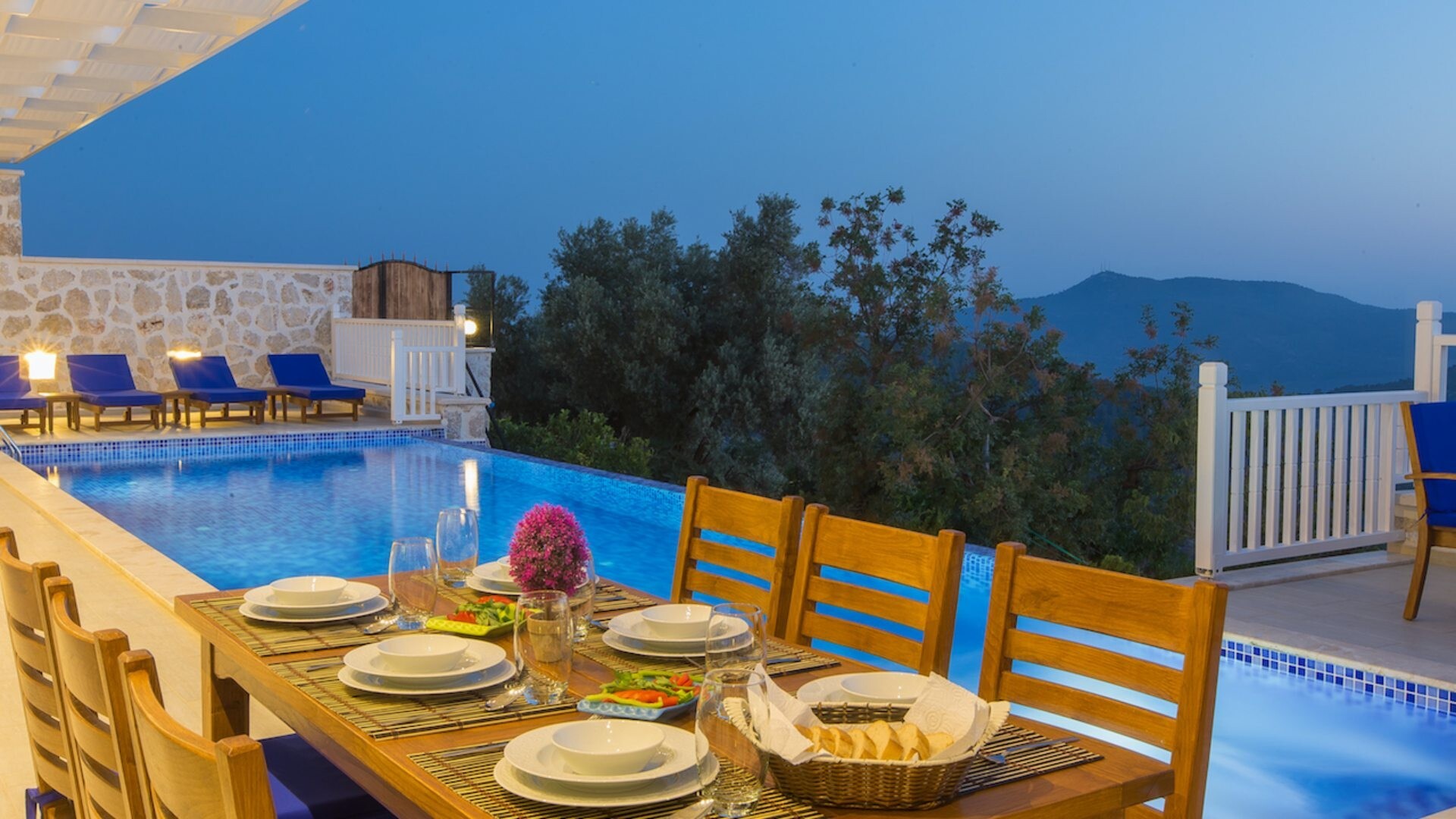 VBK61330 Villa Booking