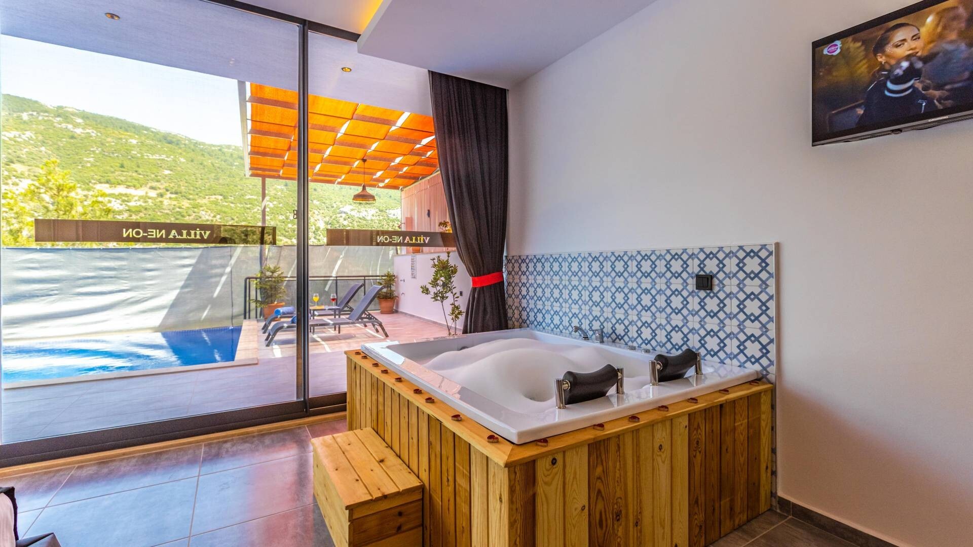 VBK86933 Villa Booking