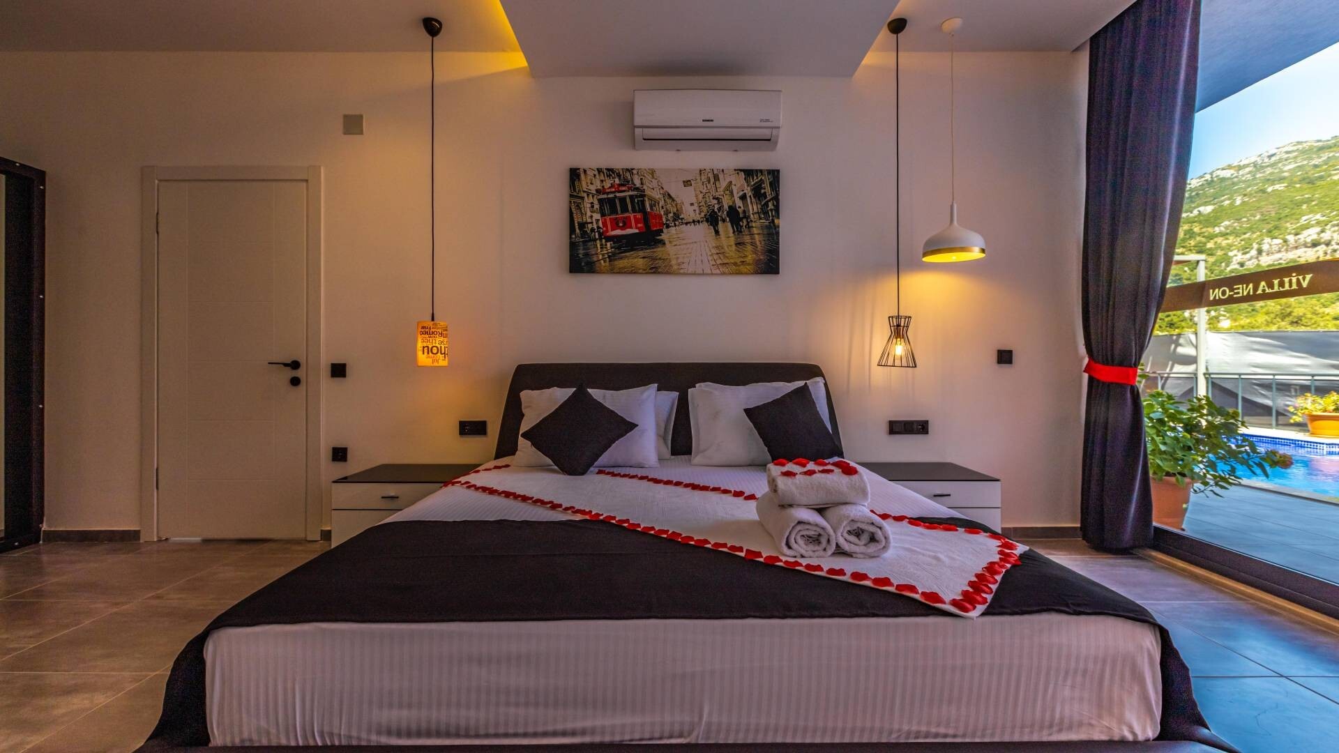 VBK86933 Villa Booking