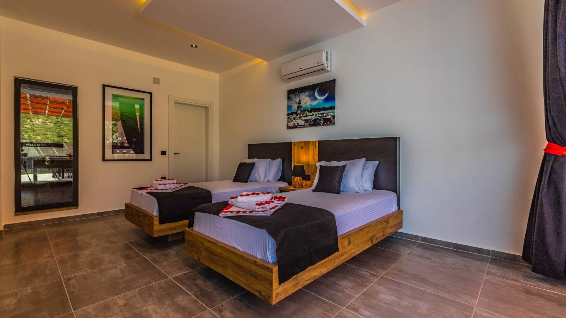 VBK86933 Villa Booking