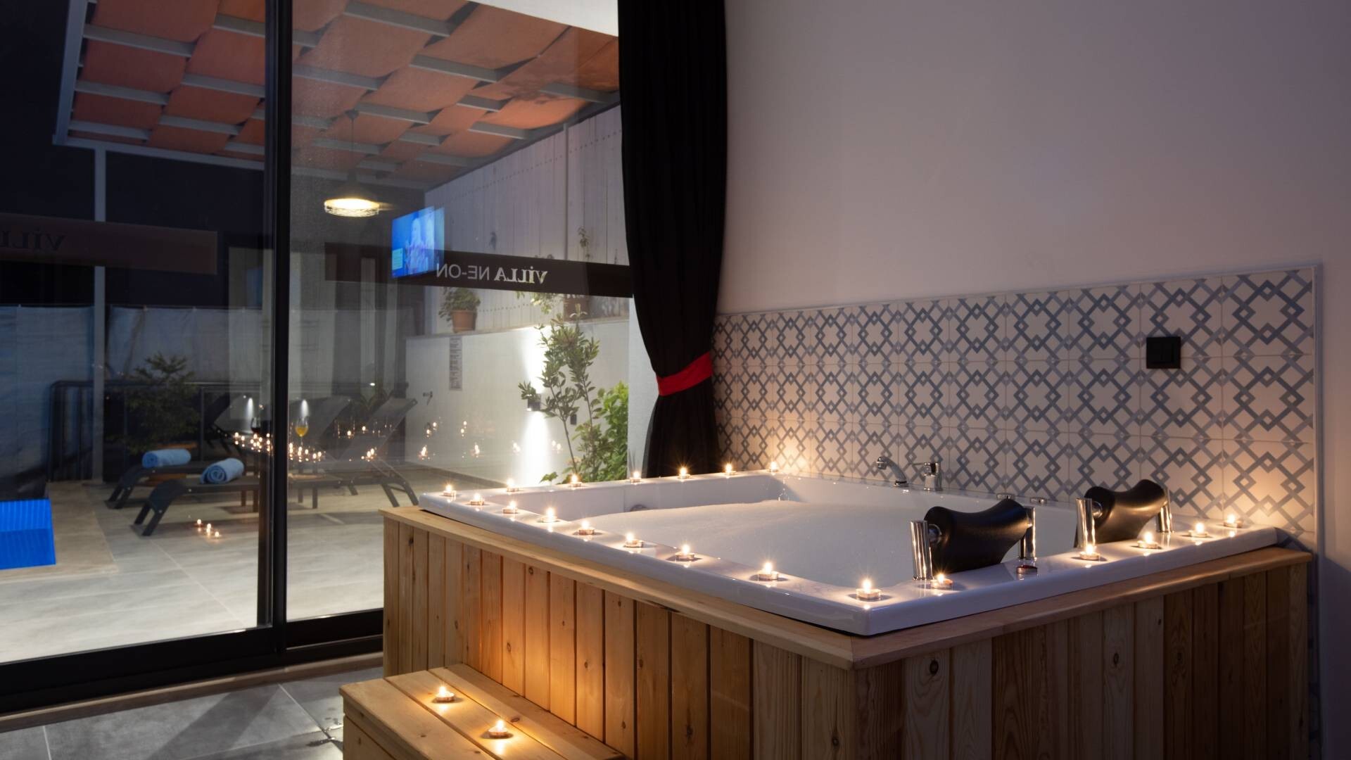 VBK86933 Villa Booking