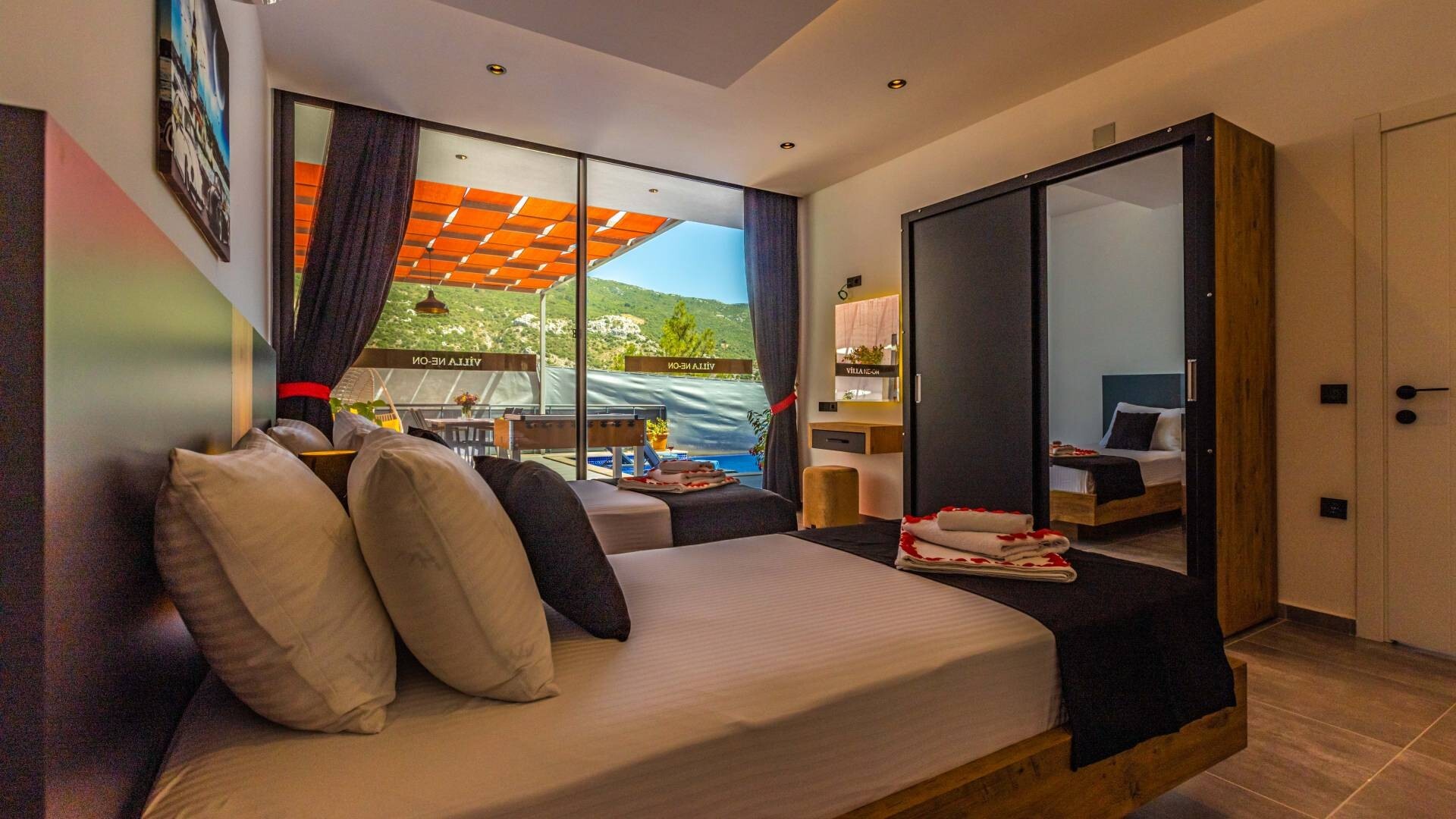 VBK86933 Villa Booking