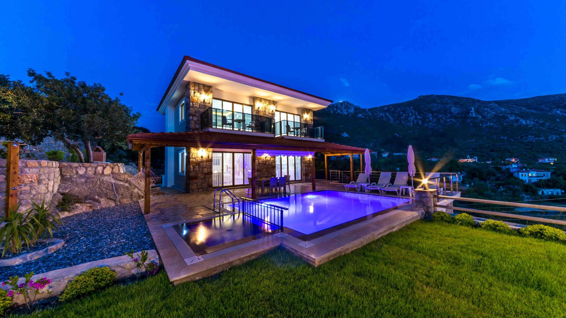 VBK85479 Villa Booking