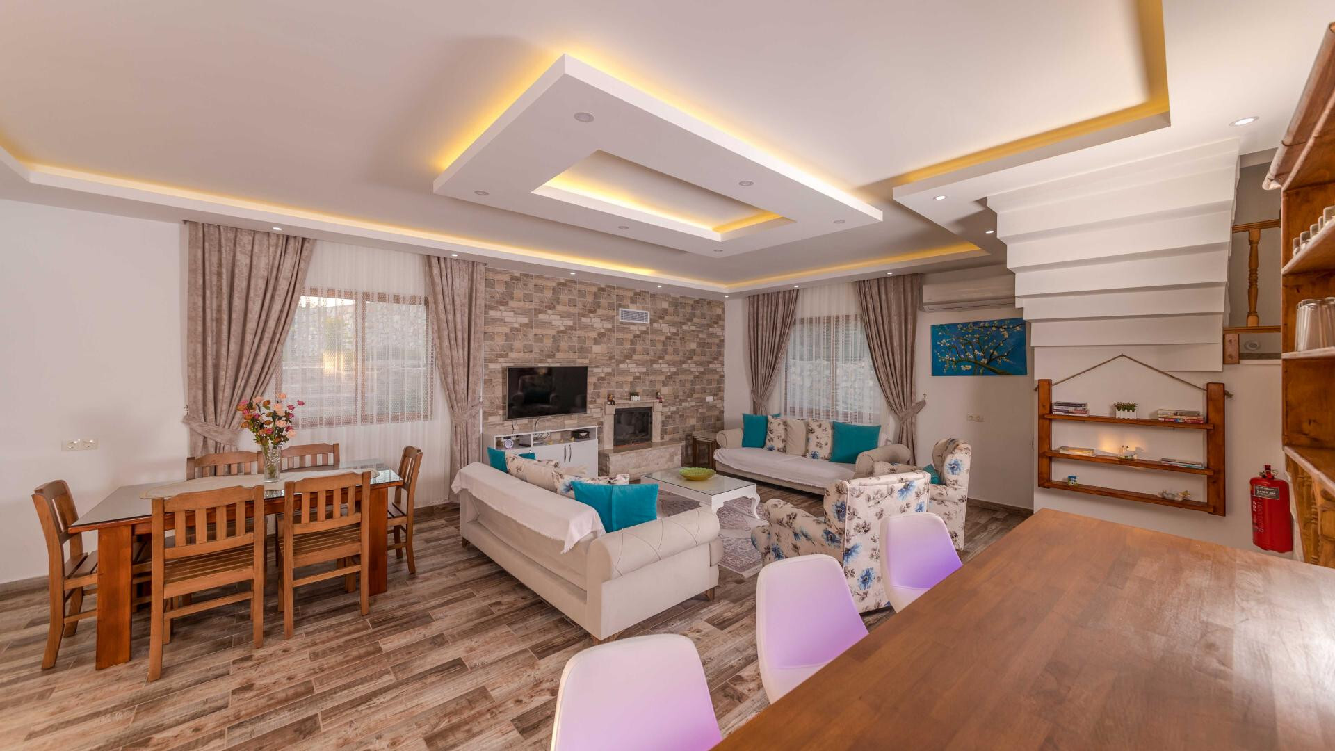 VBK85479 Villa Booking