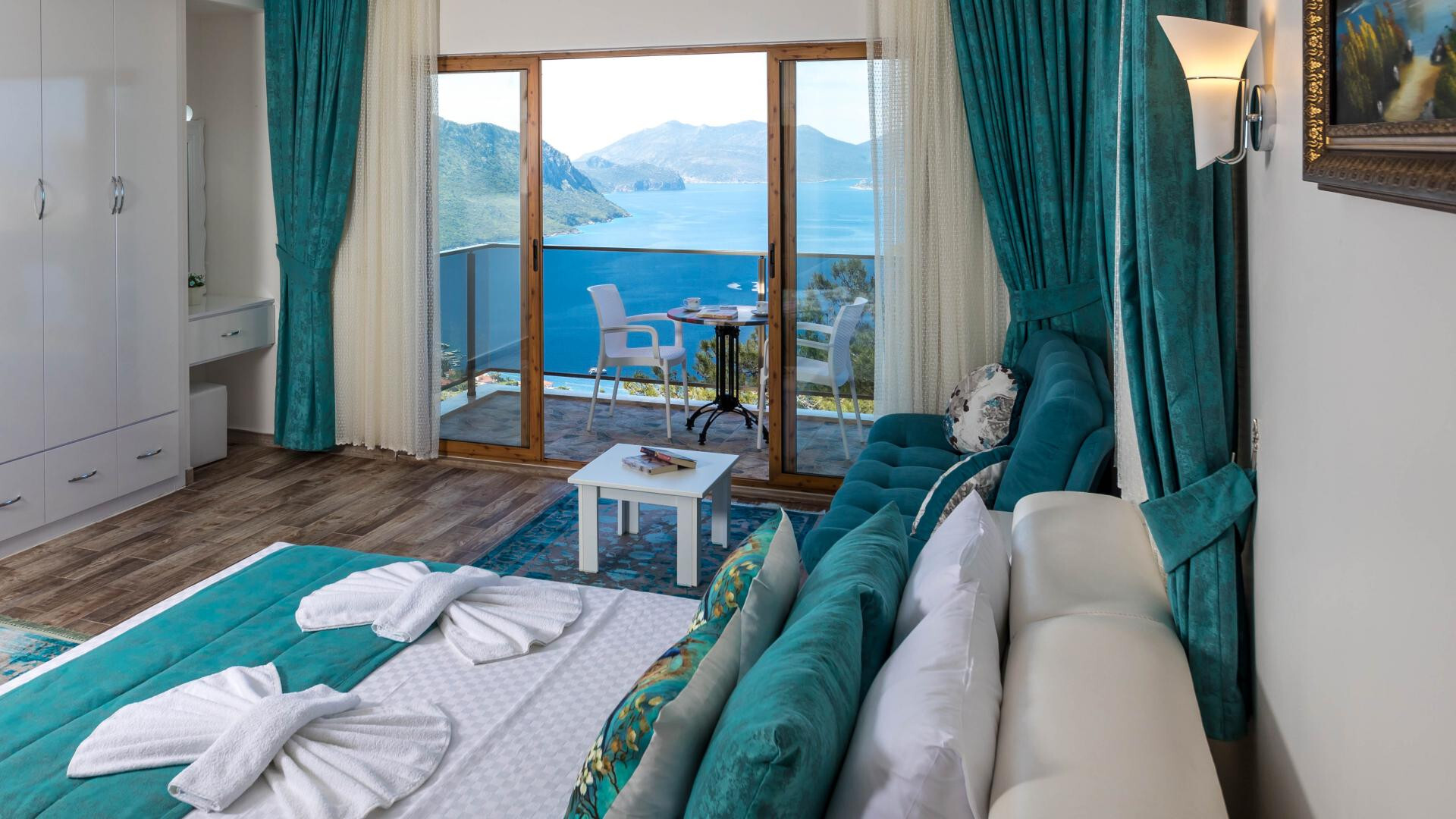 VBK85479 Villa Booking