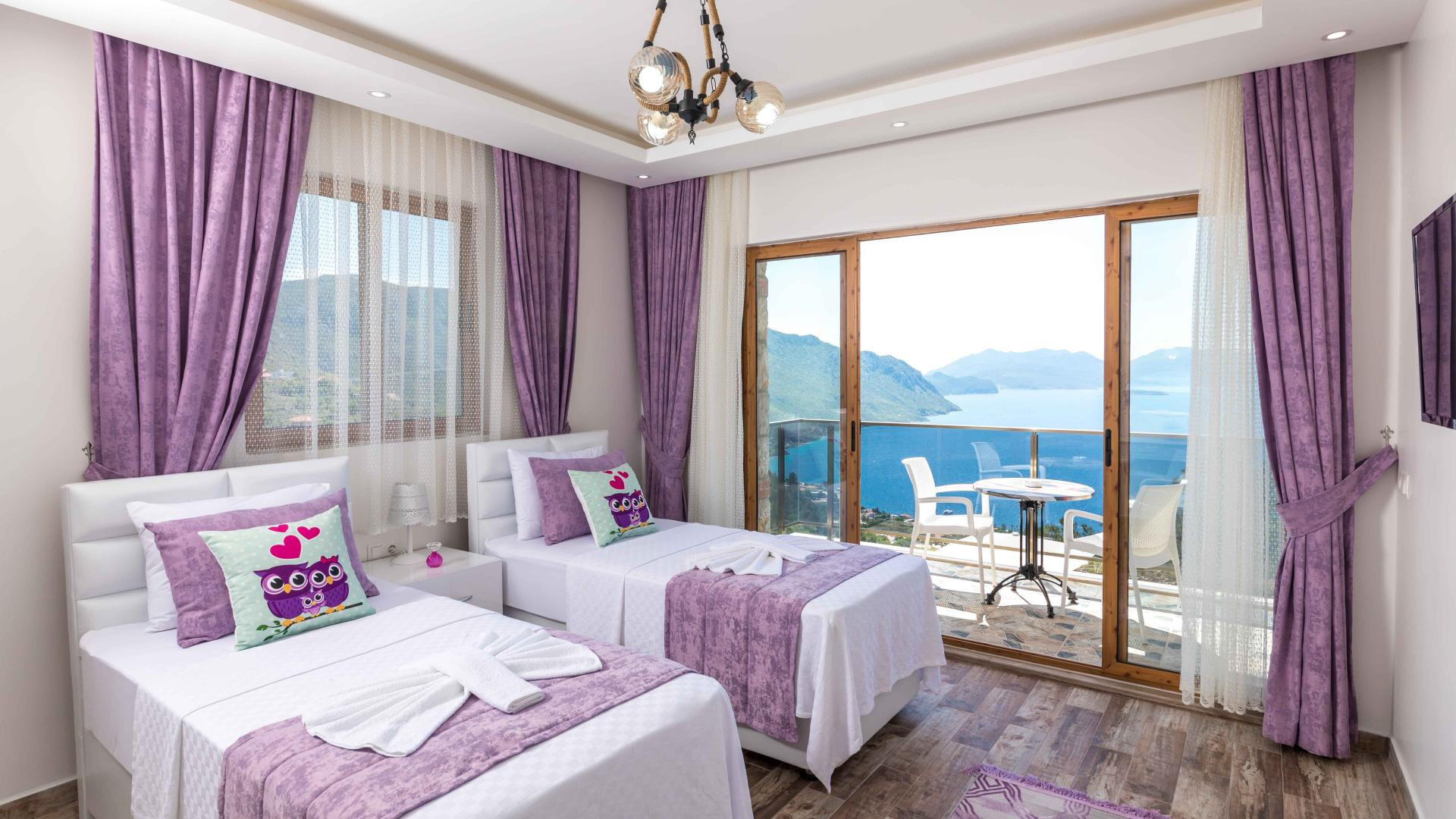 VBK85479 Villa Booking