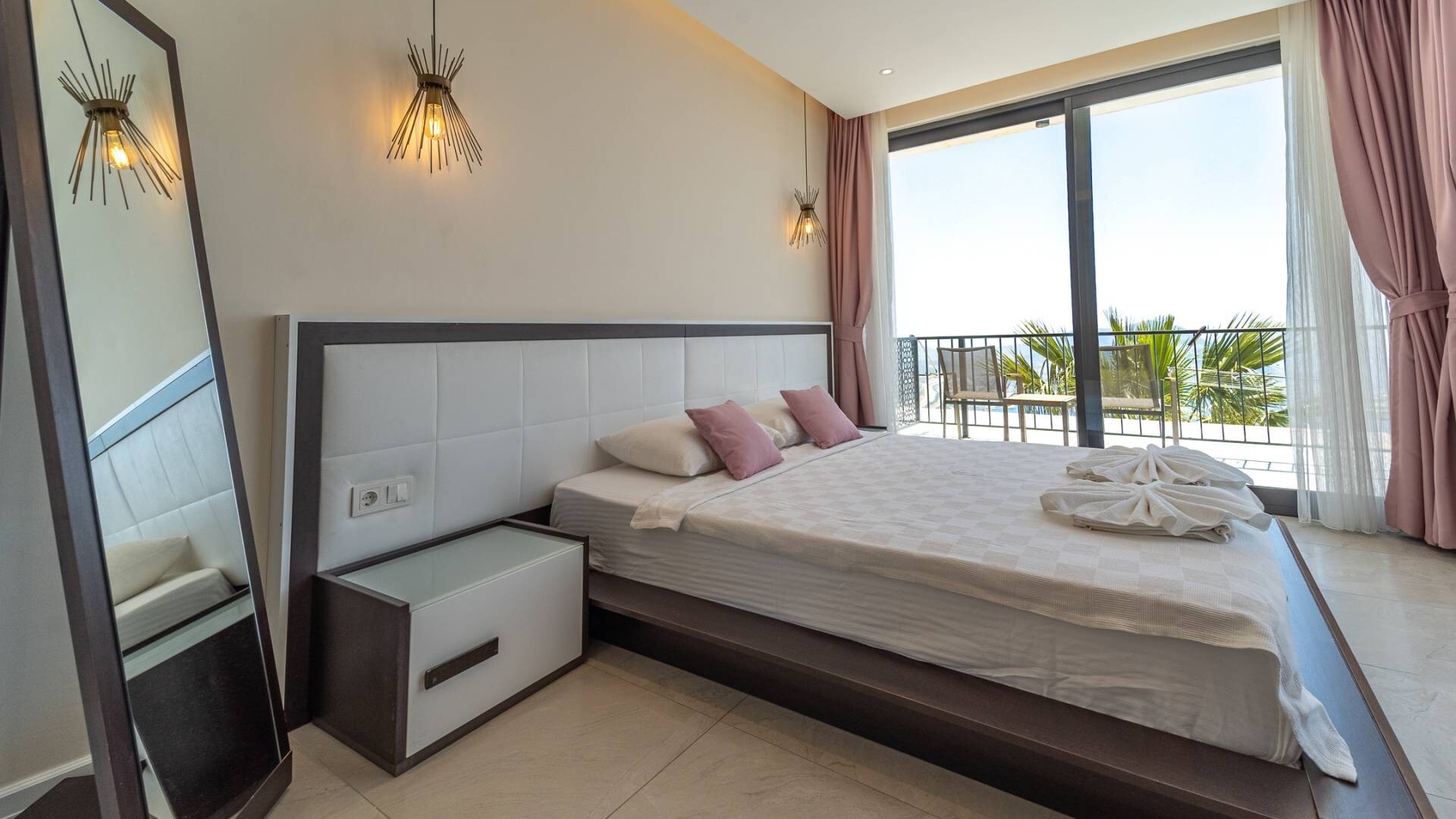 VBK56097 Villa Booking