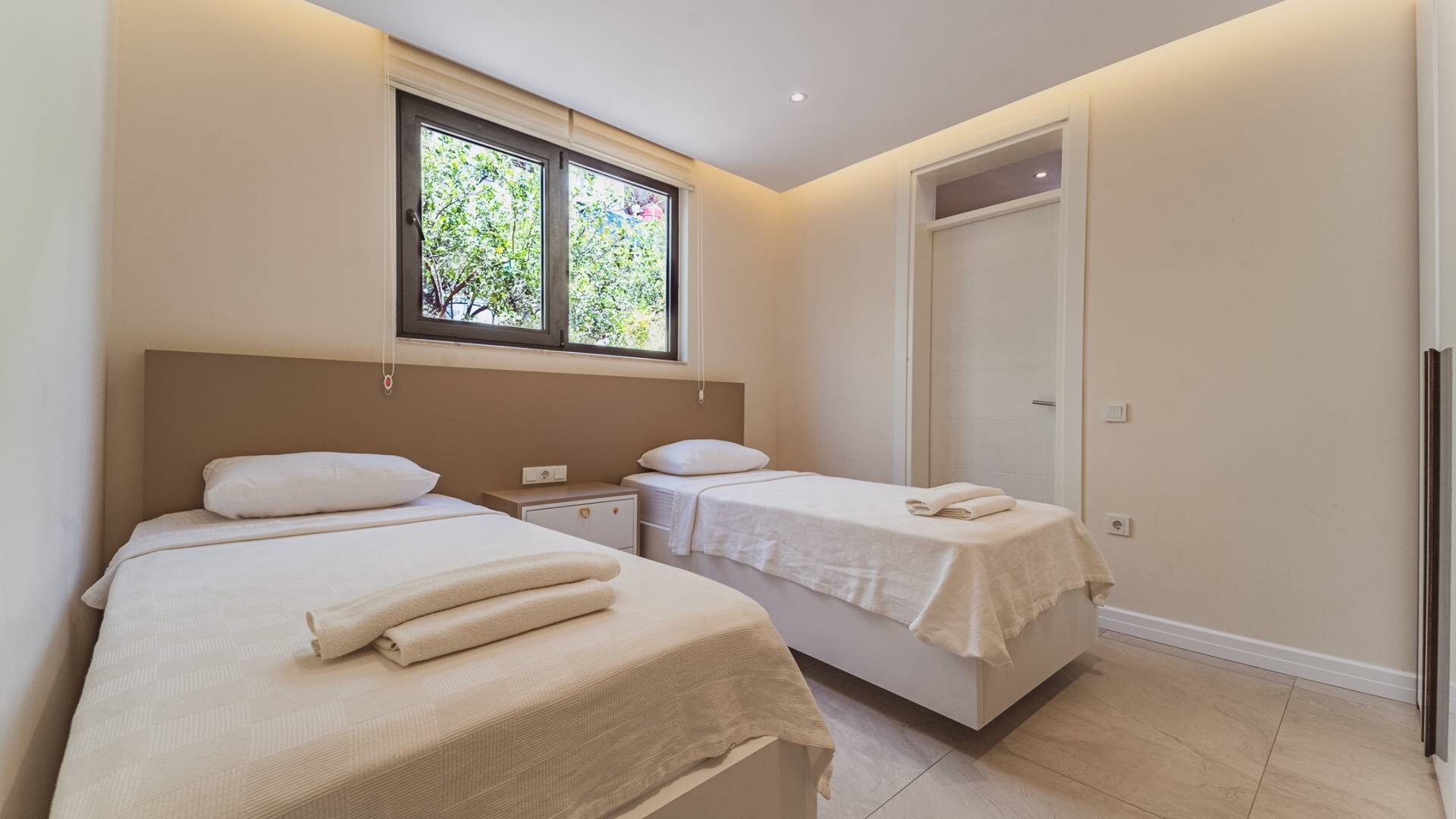 VBK56097 Villa Booking