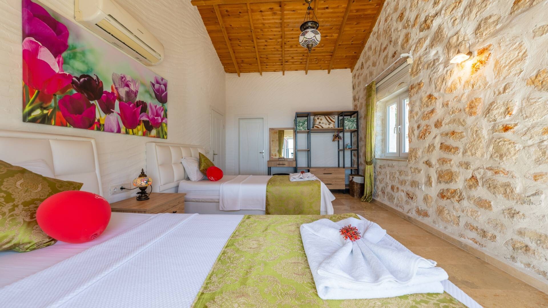 VBK96678 Villa Booking