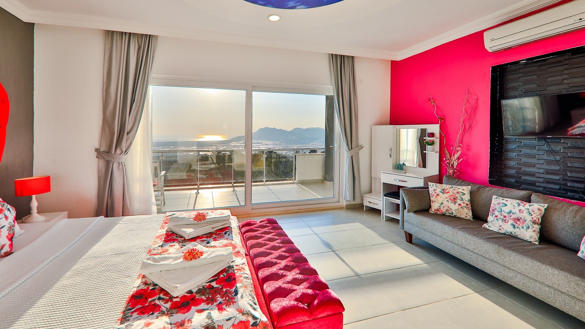 VBK93359 Villa Booking