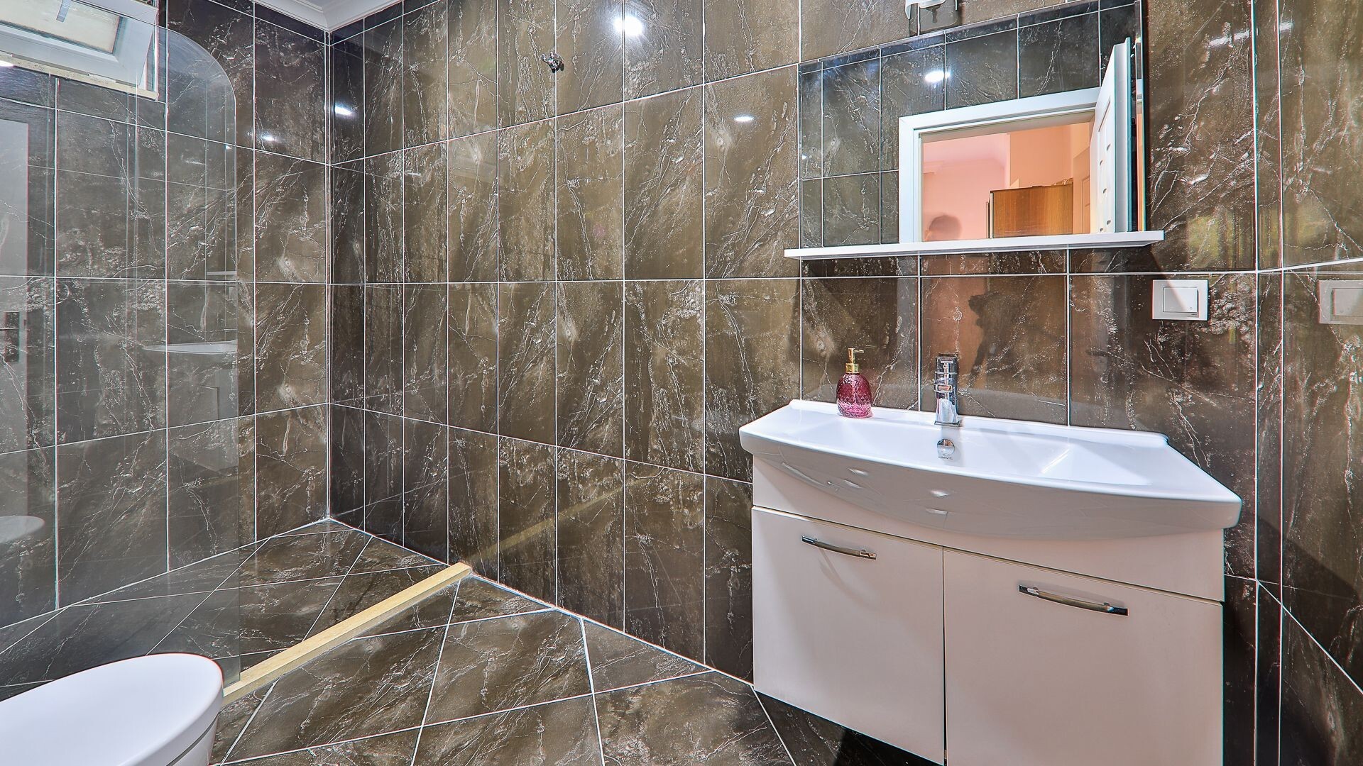 VBK93359 Villa Booking