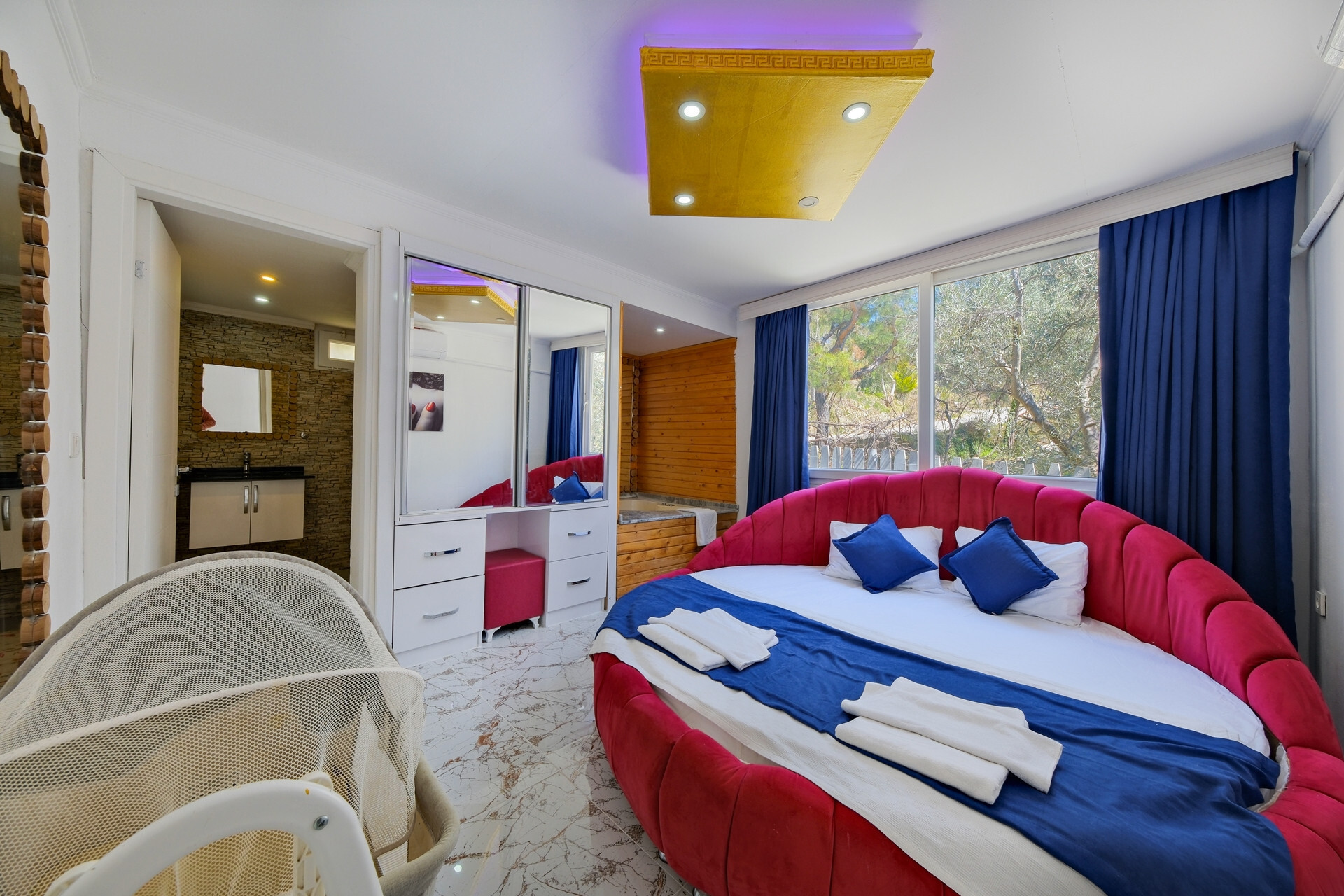 VBK71957 Villa Booking