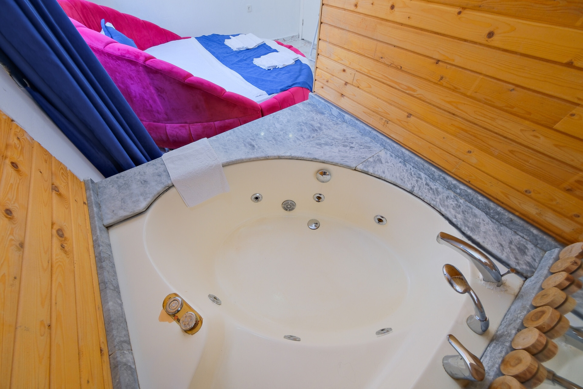 VBK71957 Villa Booking