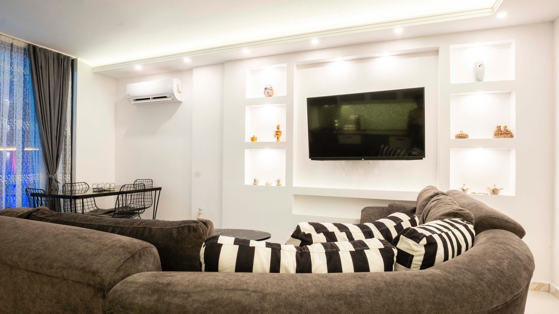 VBK43729 Villa Booking